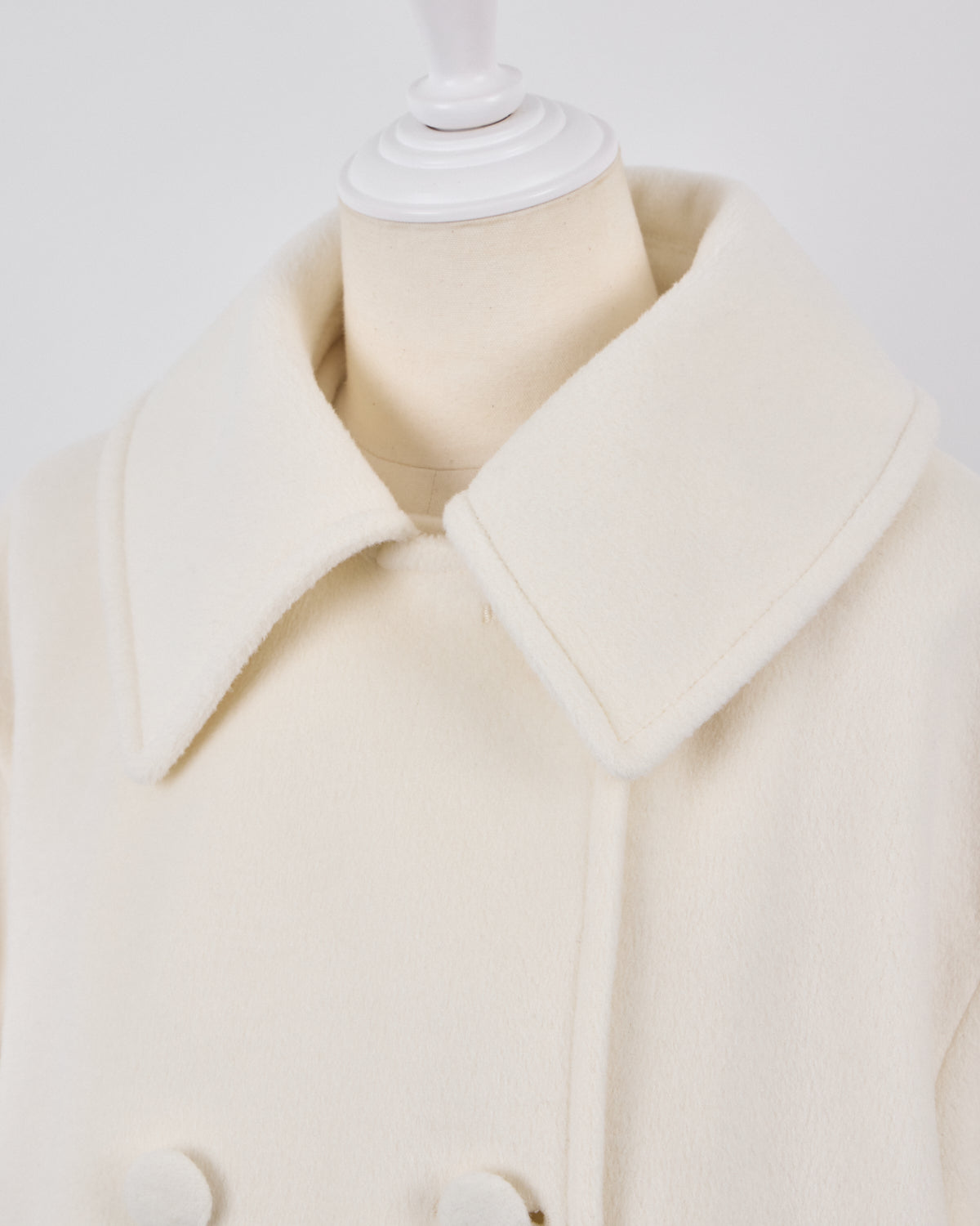 カラー:アイボリー