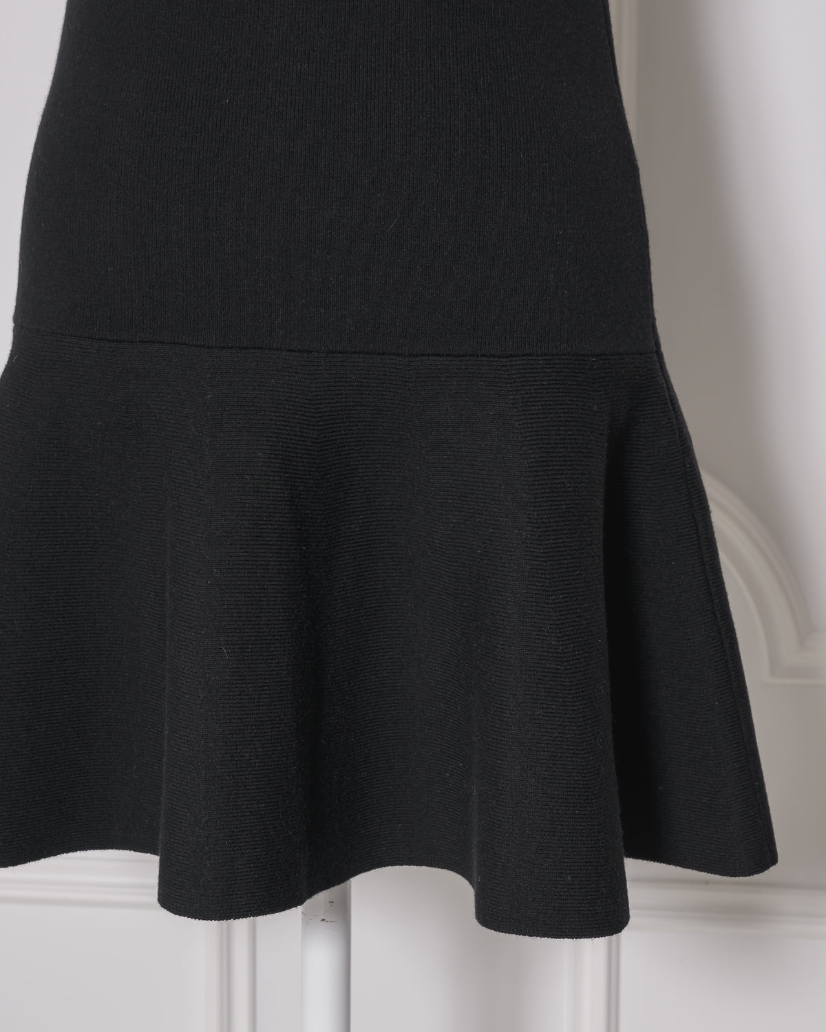 カラー:ブラック