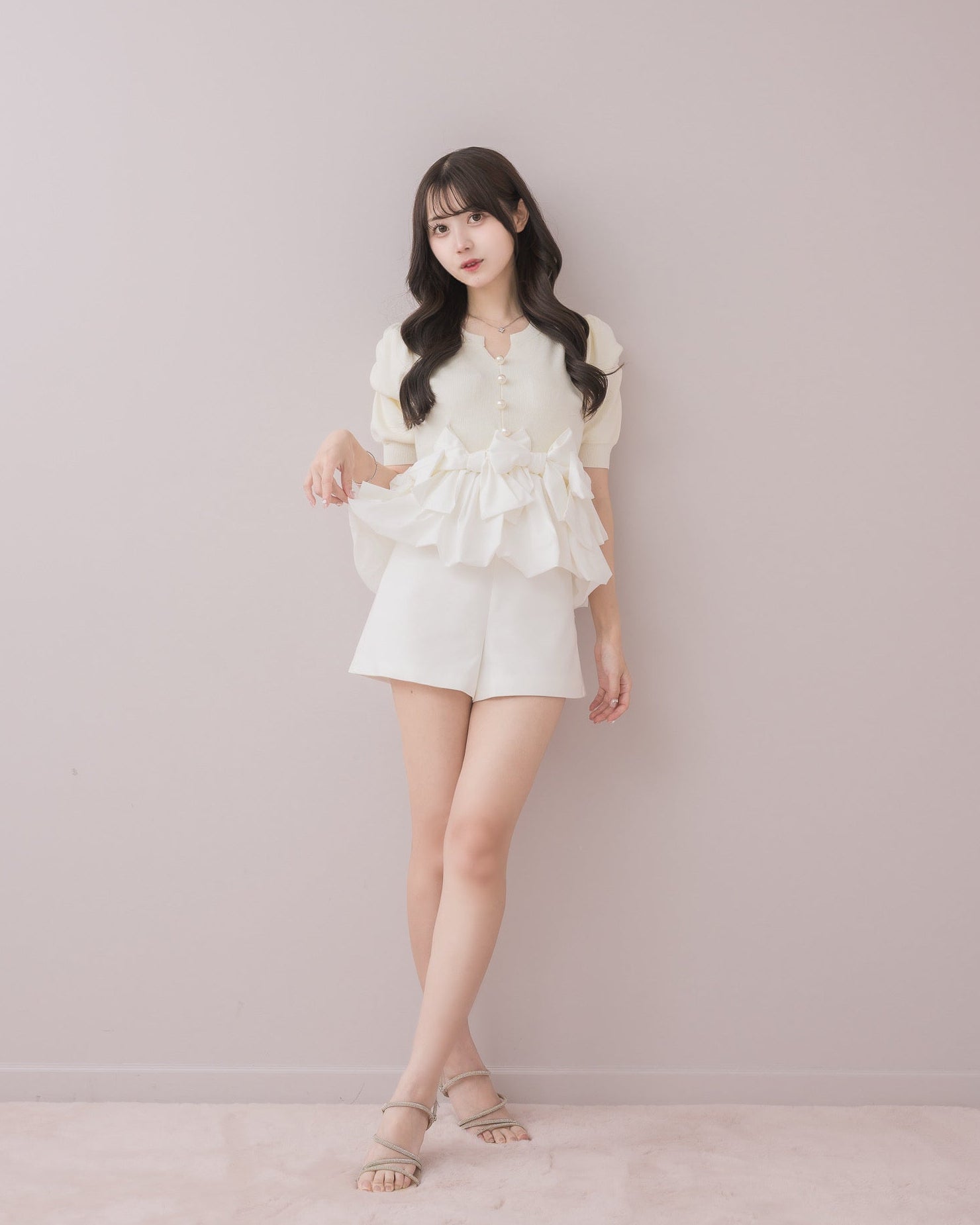 モデル身長:159cm / 着用カラー:アイボリー