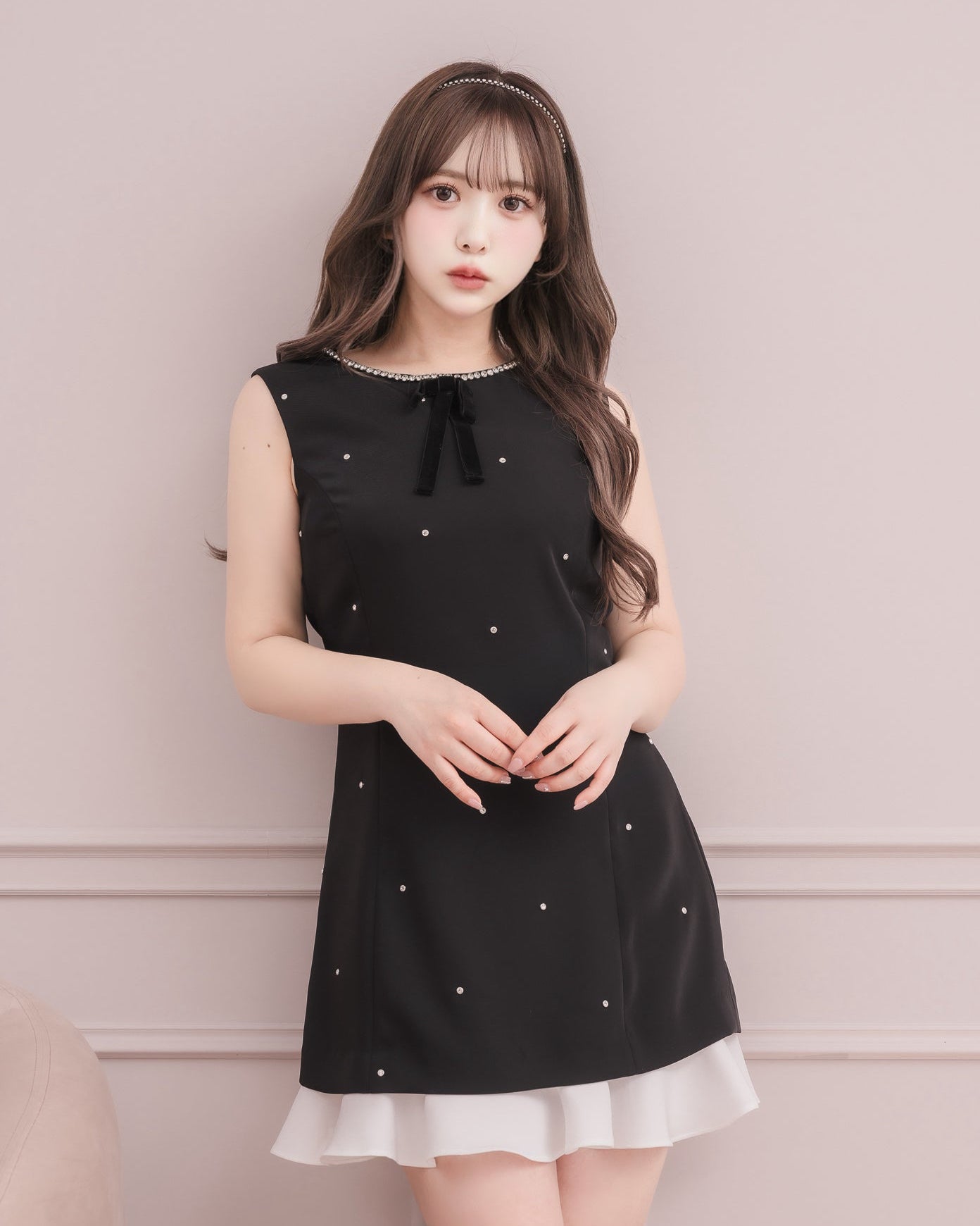 モデル身長:151cm / 着用カラー:ブラック/ 着用サイズ:Mサイズ