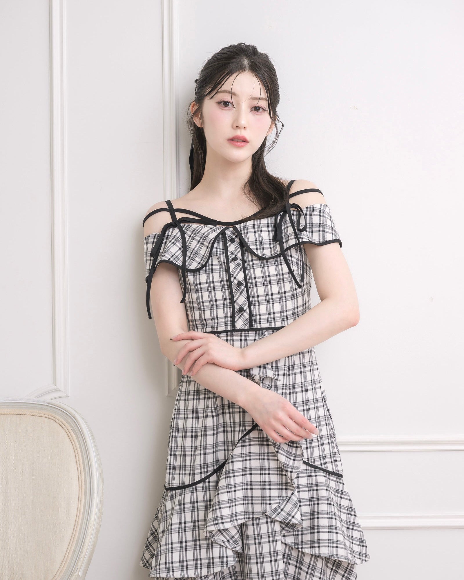 モデル身長:157cm / 着用カラー:アイボリー