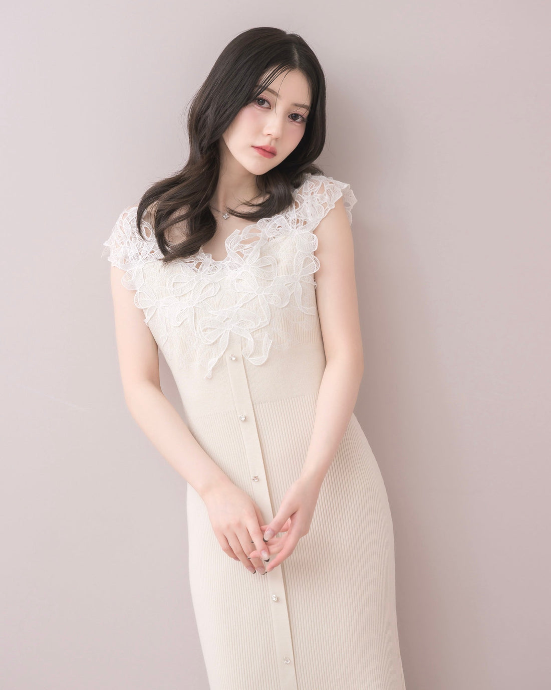 モデル身長:157cm / 着用カラー:アイボリー