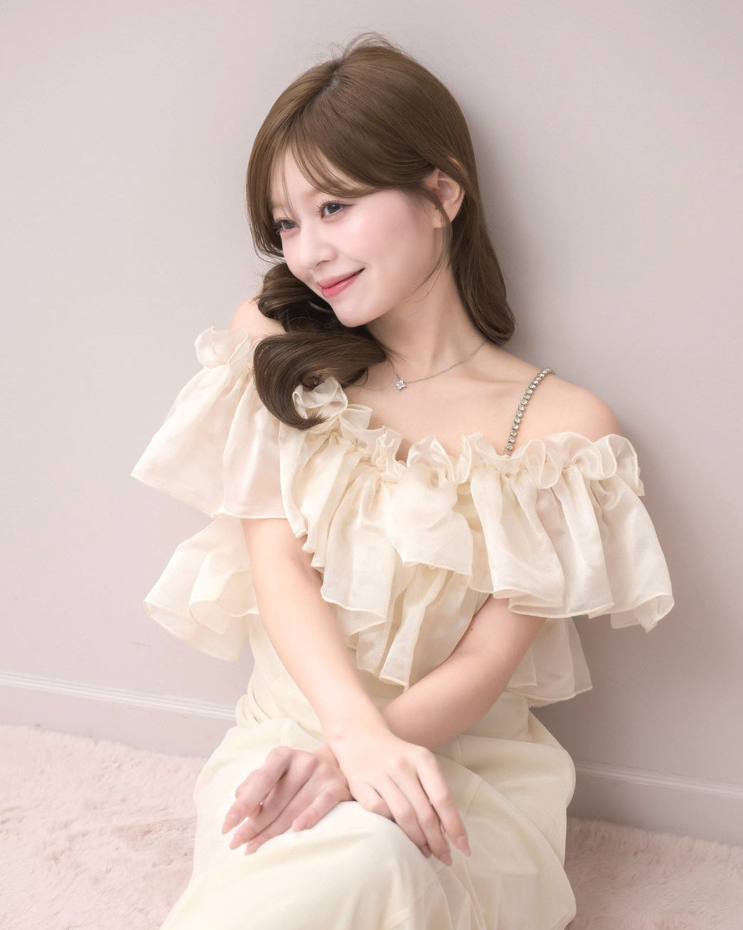 モデル身長:155cm / 着用カラー:アイボリー