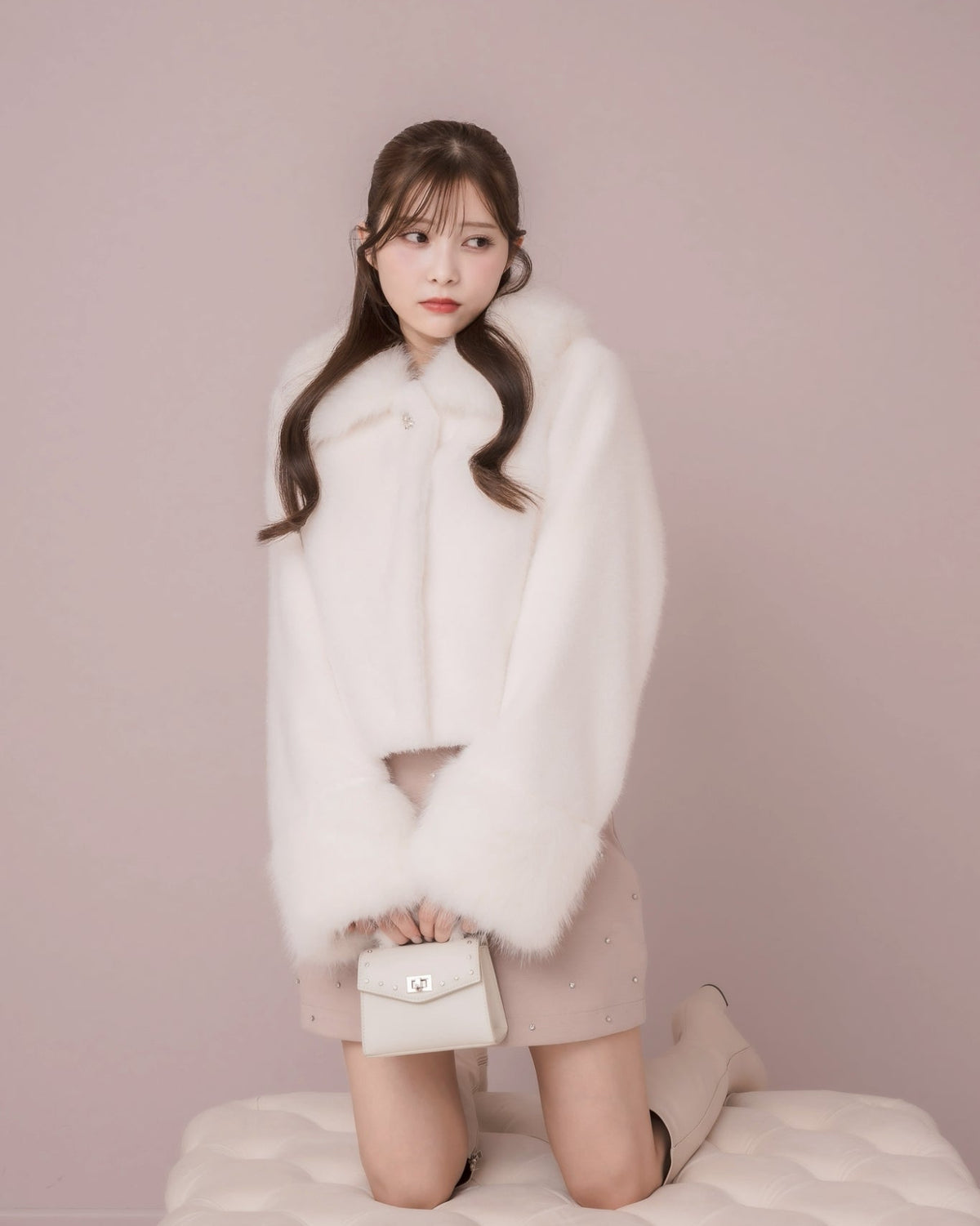 モデル身長:160cm / 着用カラー:アイボリー