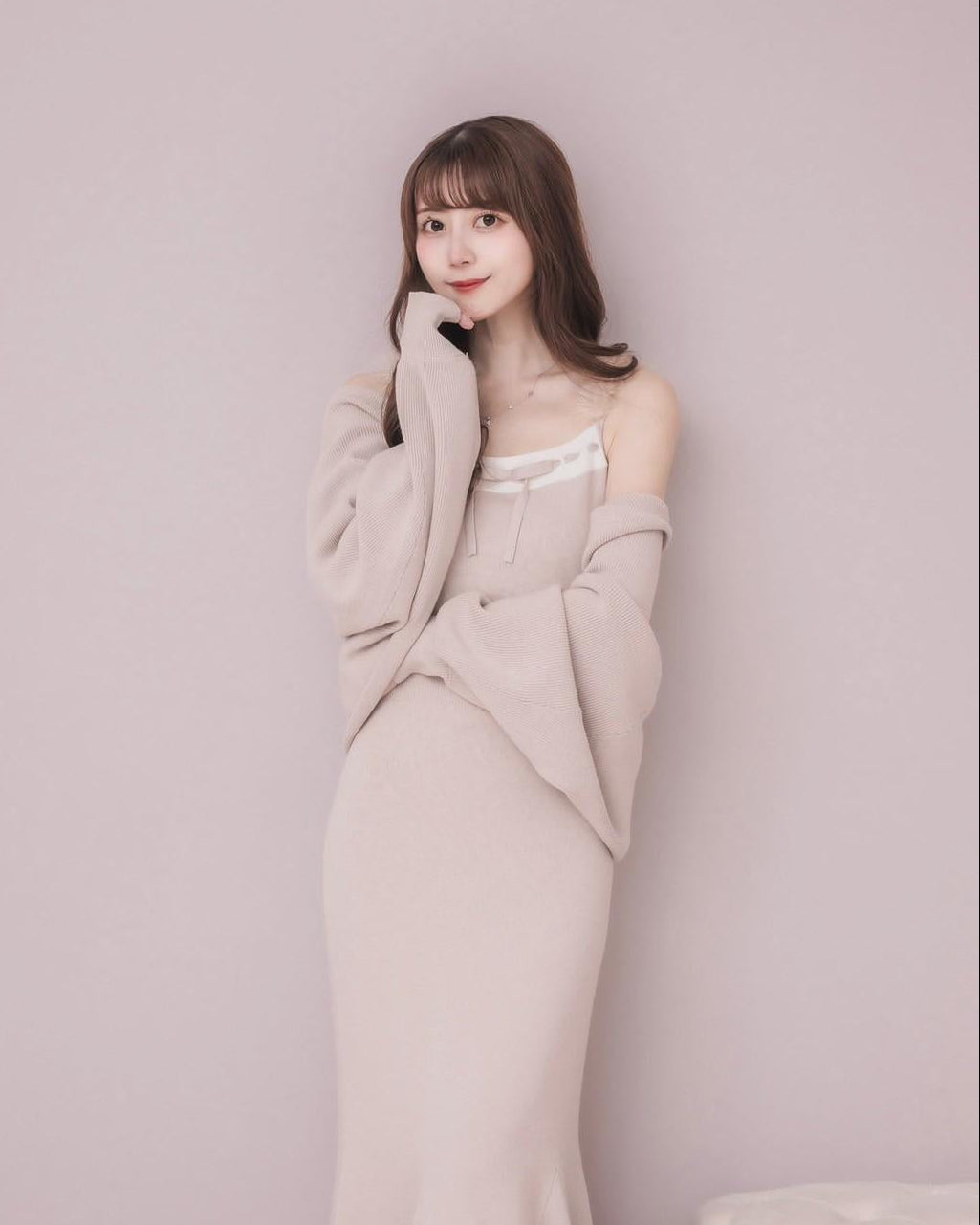 モデル身長:159cm / 着用カラー:ピンクベージュ