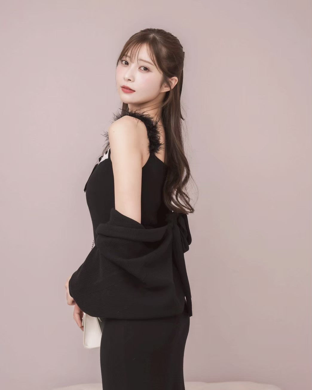 モデル身長:160cm / 着用カラー:ブラック