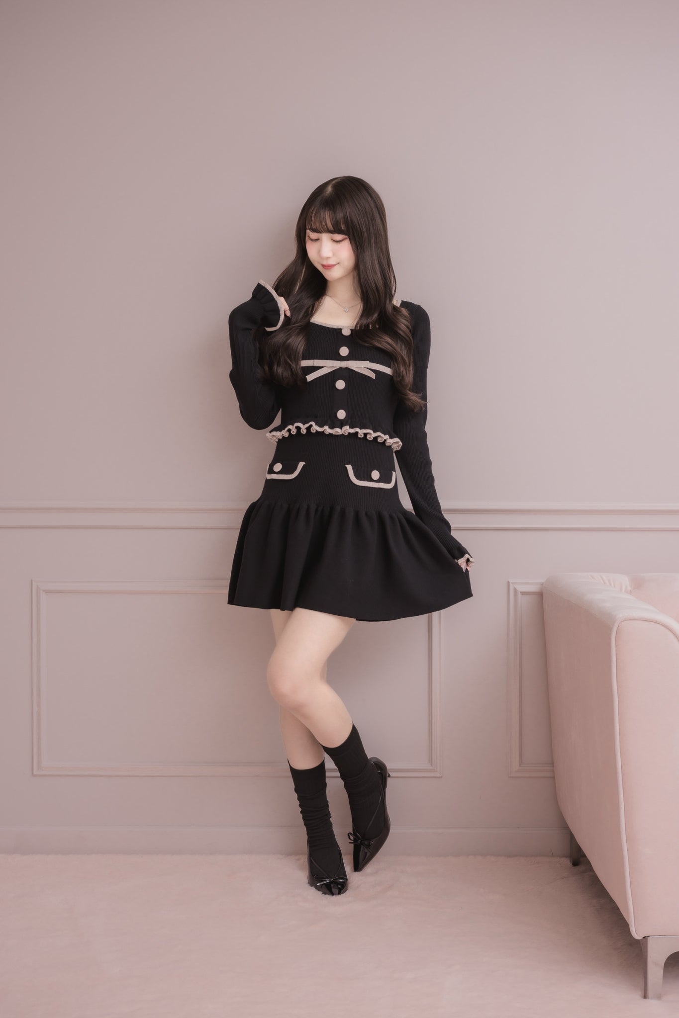 モデル身長:159cm / 着用カラー:ブラック×ピンク
