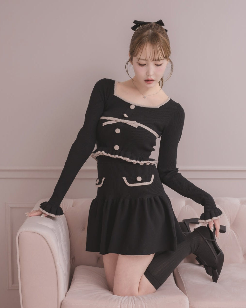 モデル身長:166cm / 着用カラー:ブラック×ピンク