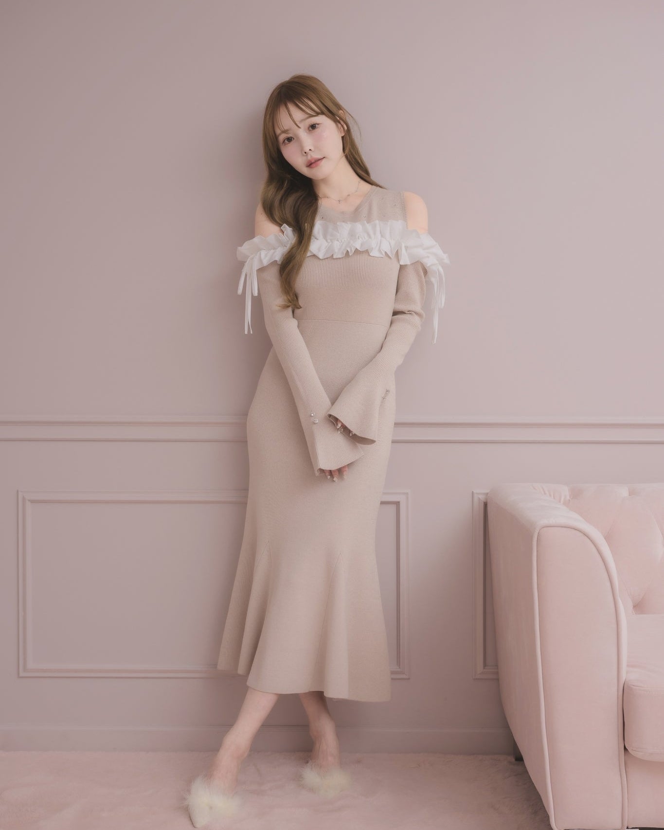 モデル身長:166cm / 着用カラー:ピンクベージュ
