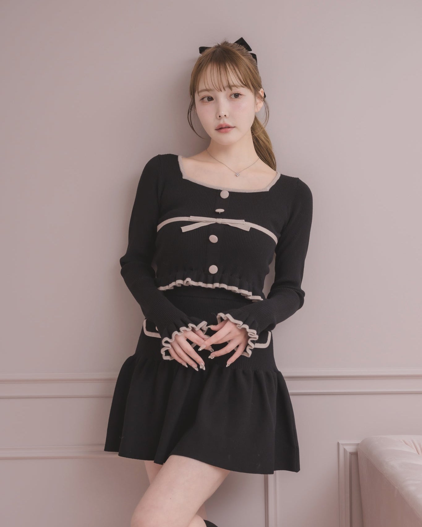 モデル身長:166cm / 着用カラー:ブラック×ピンク