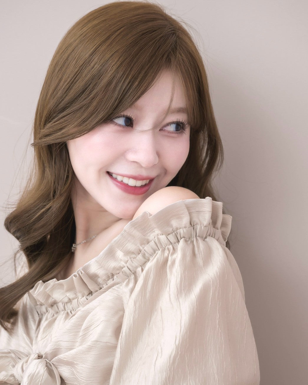 モデル身長:155cm / 着用カラー:ピンクベージュ