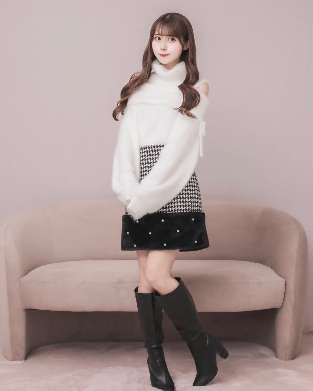 モデル身長:159cm / 着用カラー:ブラック×ホワイト