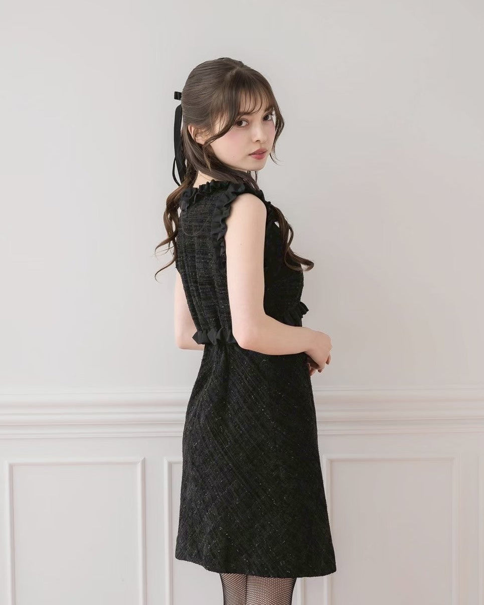 モデル身長:153cm / 着用カラー:ブラック