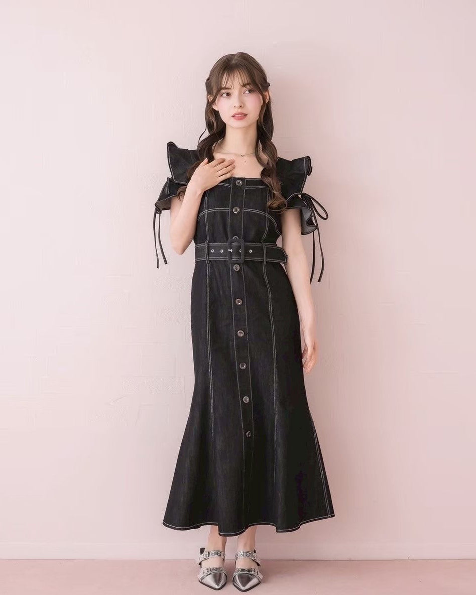 モデル身長:153cm / 着用カラー:ブラックデニム