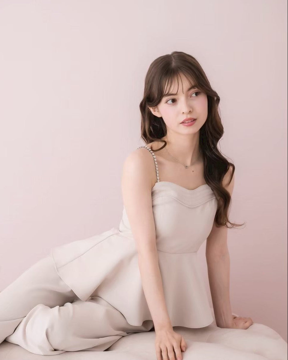 モデル身長:153cm / 着用カラー:ベージュ