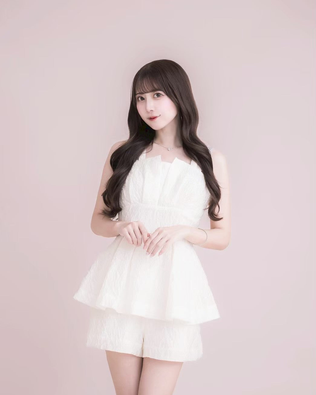 モデル身長:159cm / 着用カラー:アイボリー