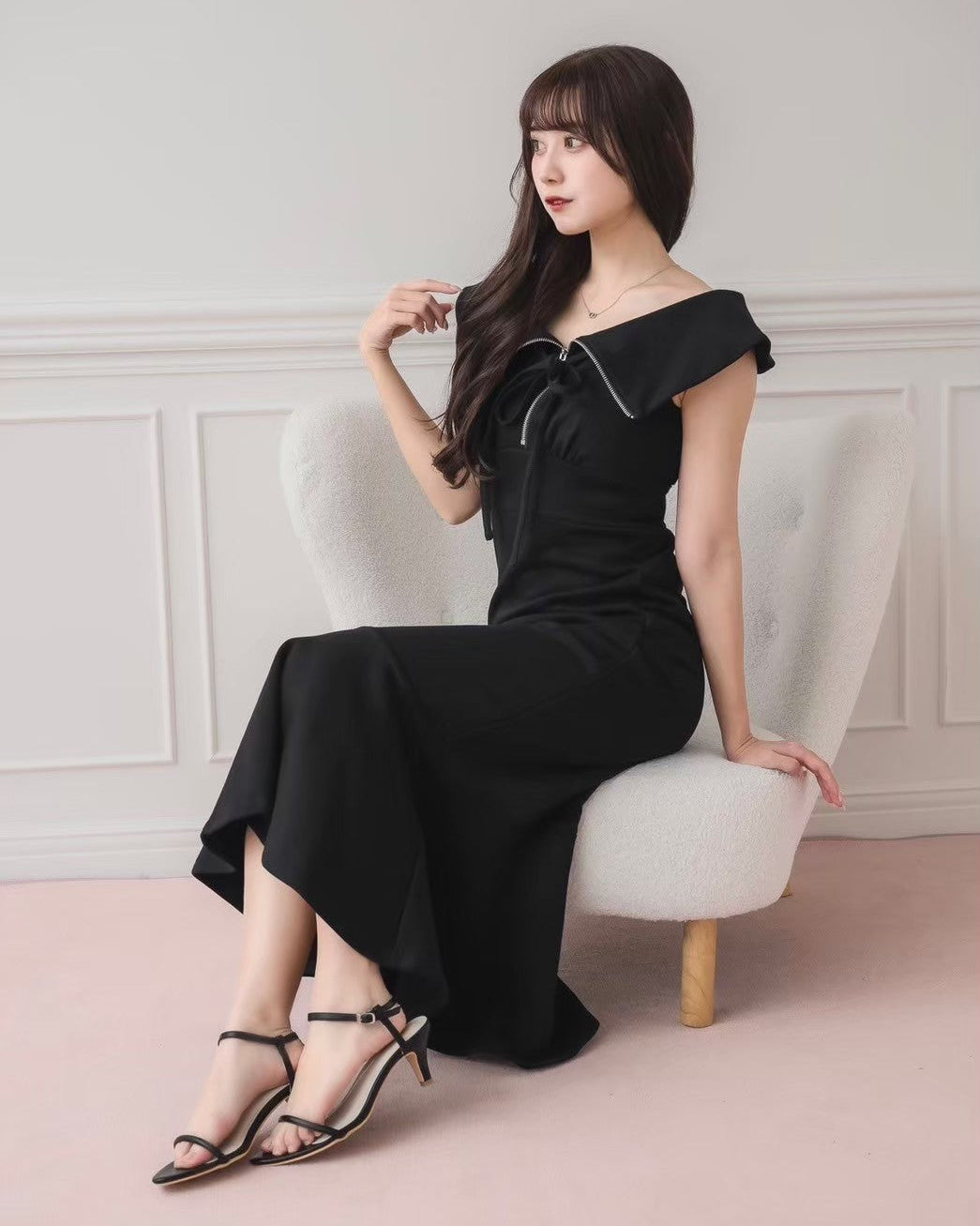 モデル身長:159cm/着用カラー:ブラック