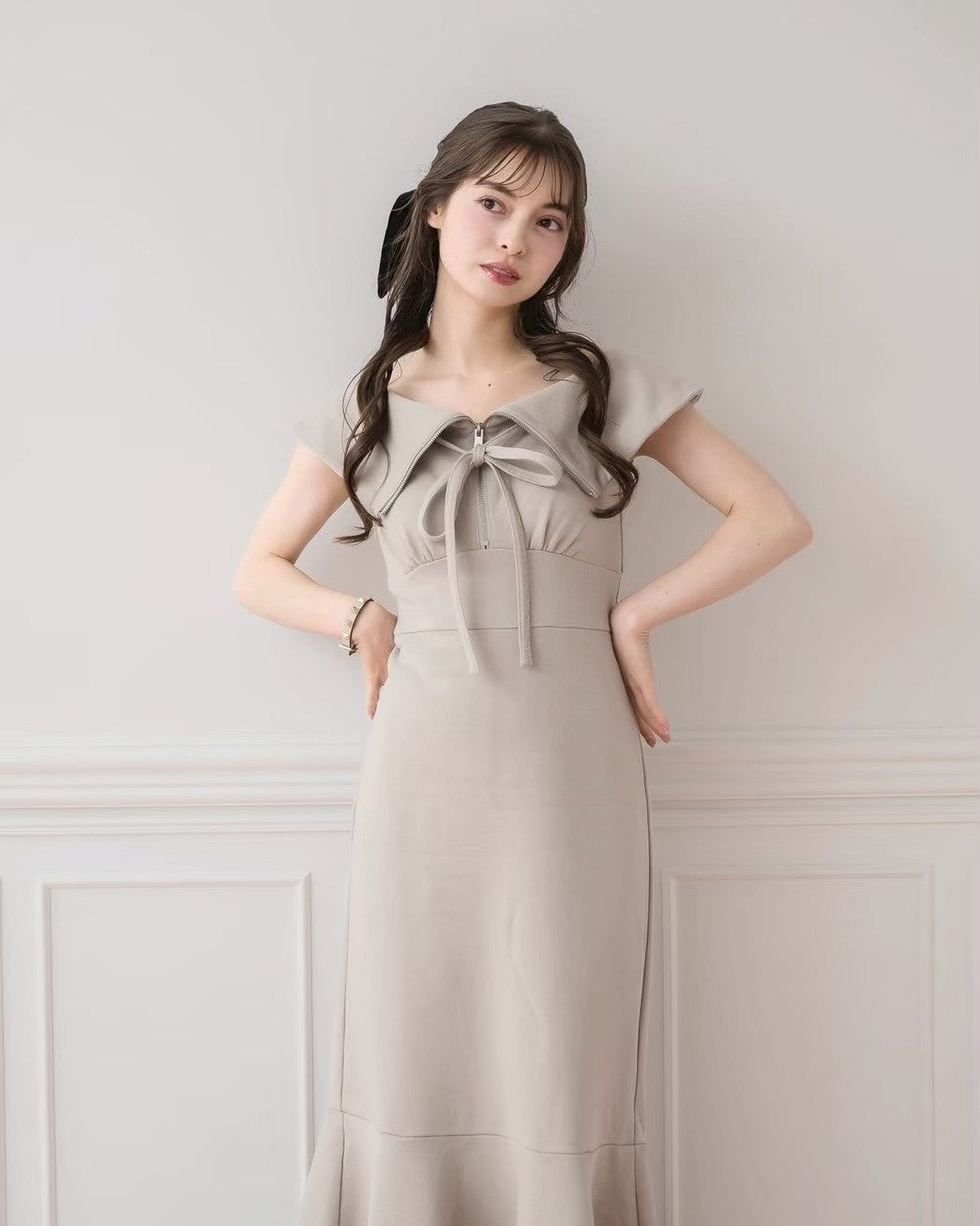 モデル身長:153cm/着用カラー:グレージュ