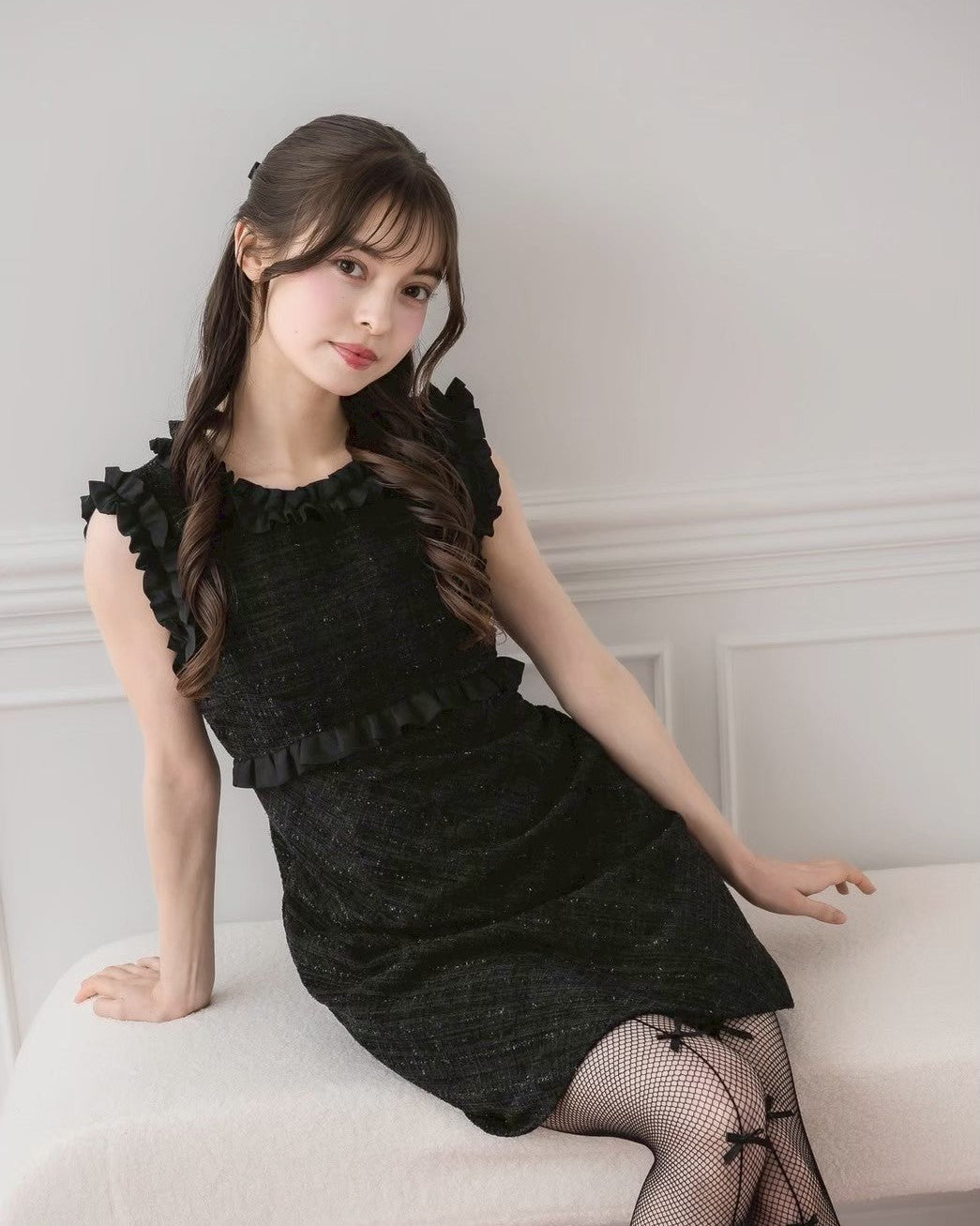 モデル身長:153cm / 着用カラー:ブラック