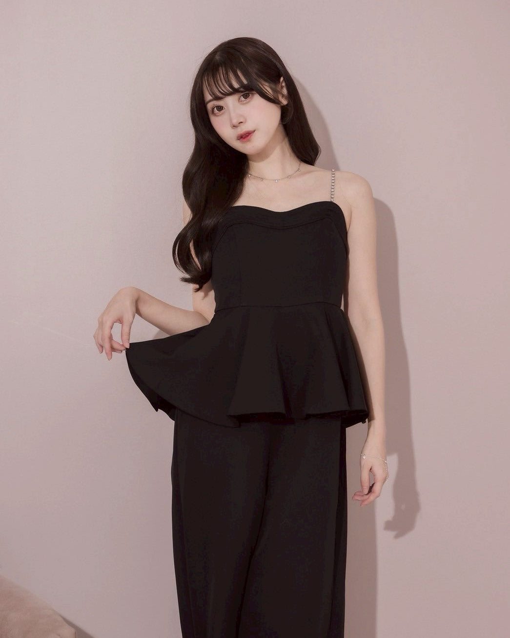 モデル身長:159cm / 着用カラー:ブラック