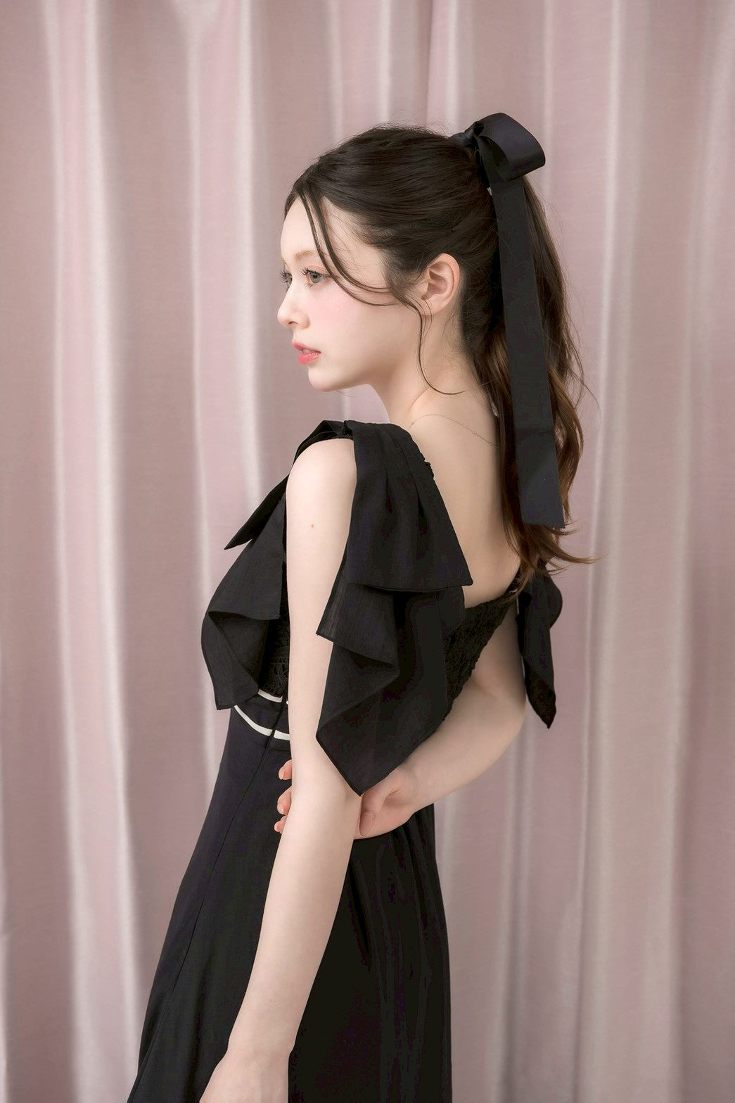モデル身長:155cm / 着用カラー:ブラック
