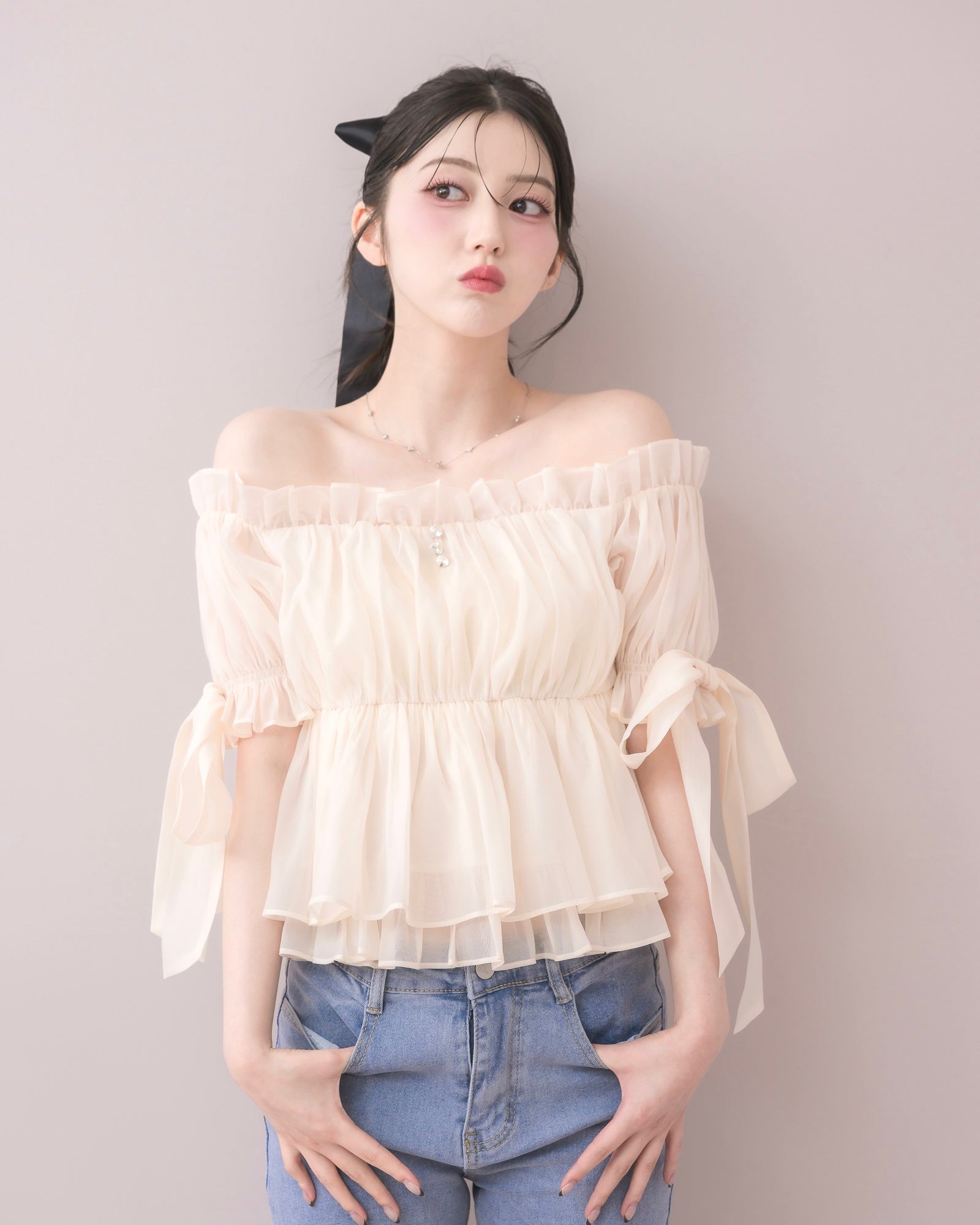 モデル身長：157cm / 着用カラー：アイボリー