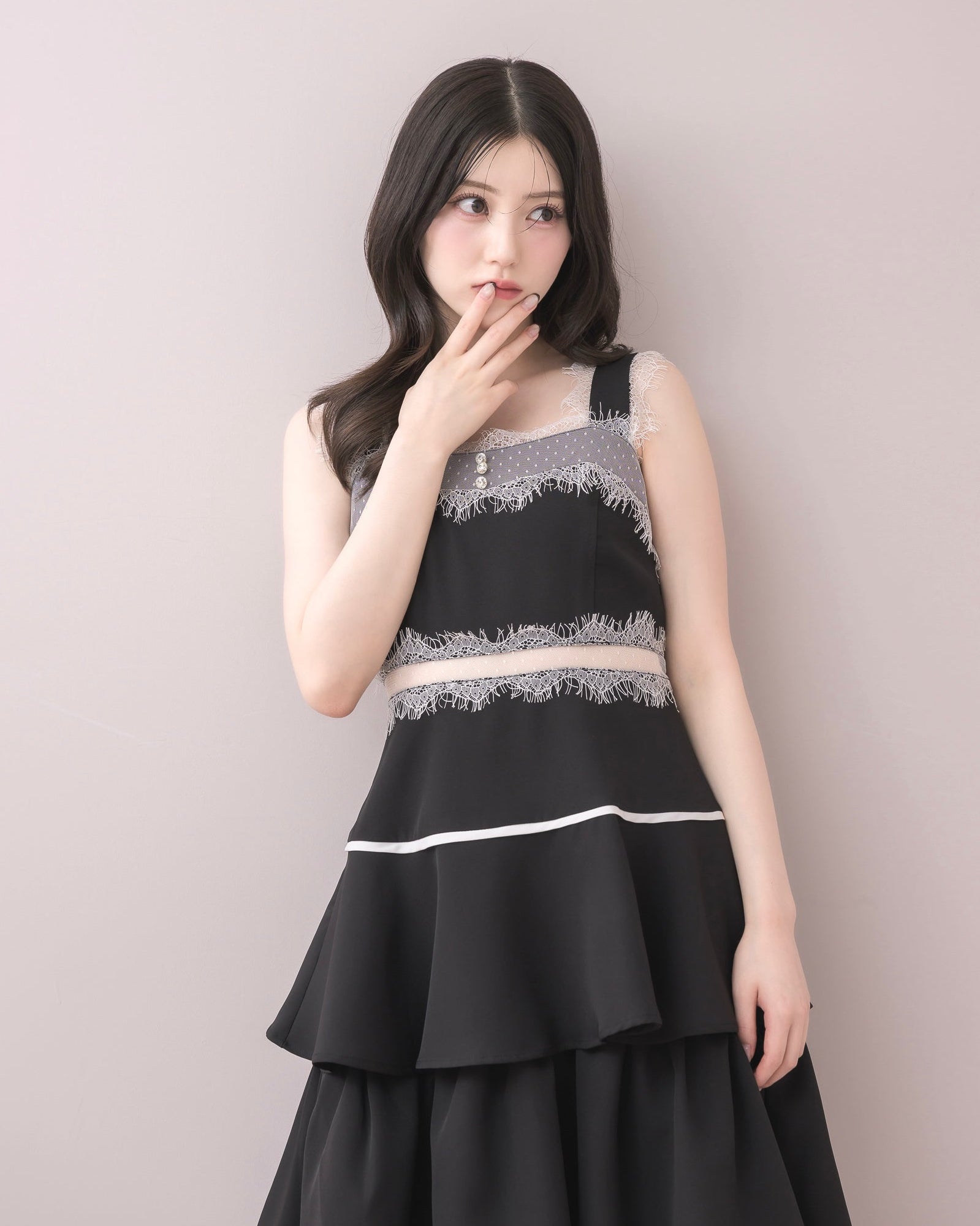 モデル身長：157cm / 着用カラー：ブラック