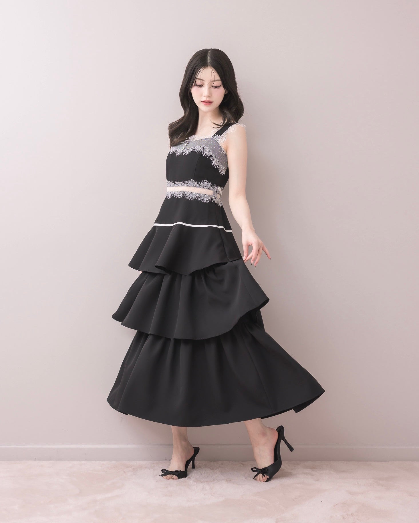 モデル身長：157cm / 着用カラー：ブラック