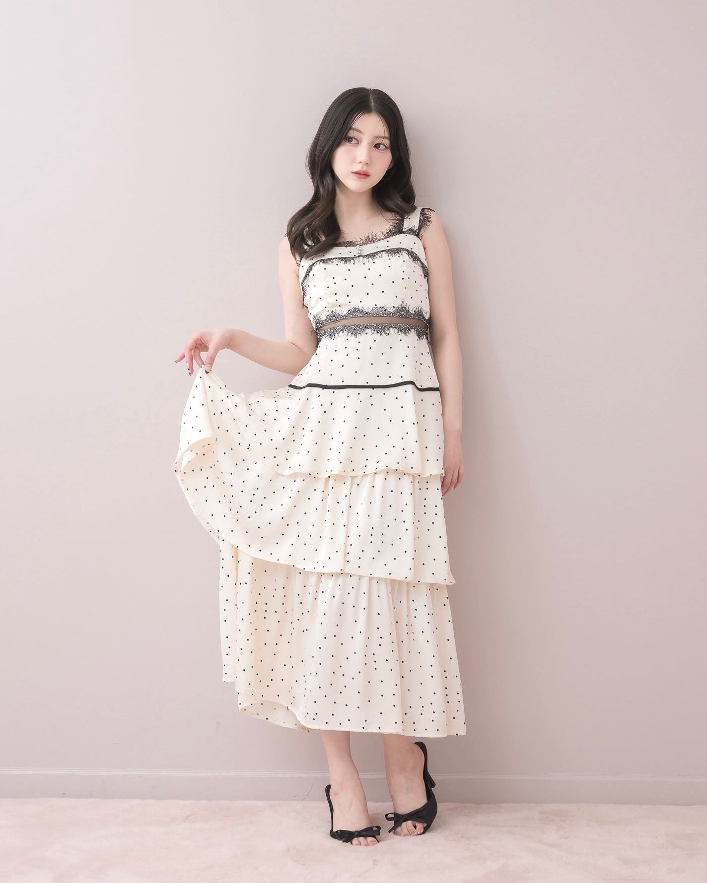 モデル身長：157cm / 着用カラー：ホワイト×ブラック