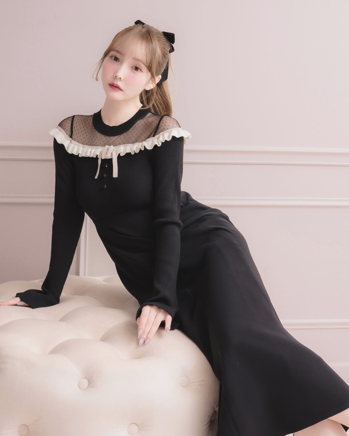 モデル身長：166cm / 着用カラー：ブラック×ピンク