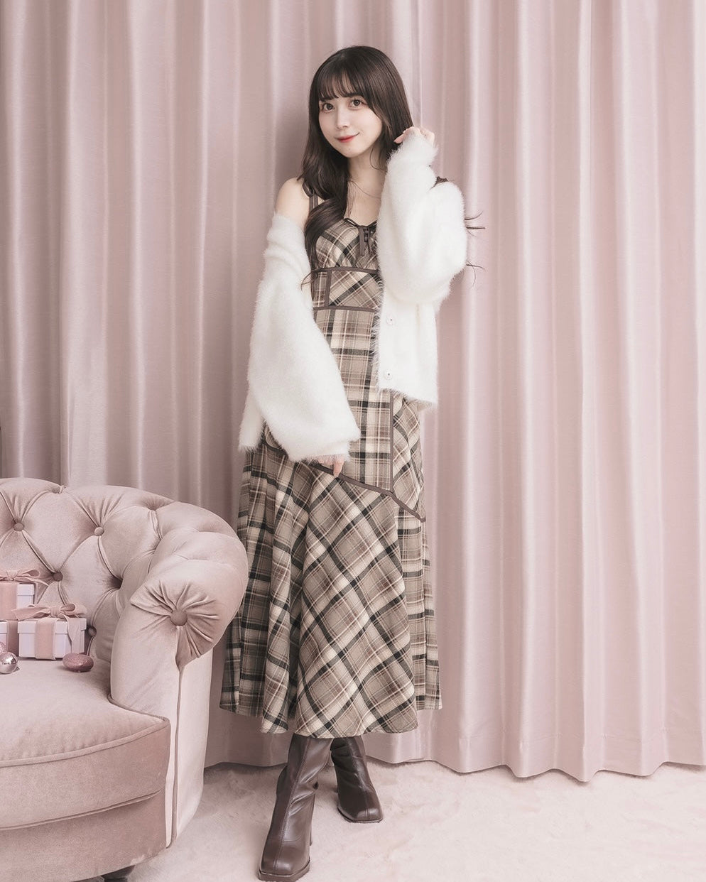 モデル身長：159cm / 着用カラー：ブラウンチェック