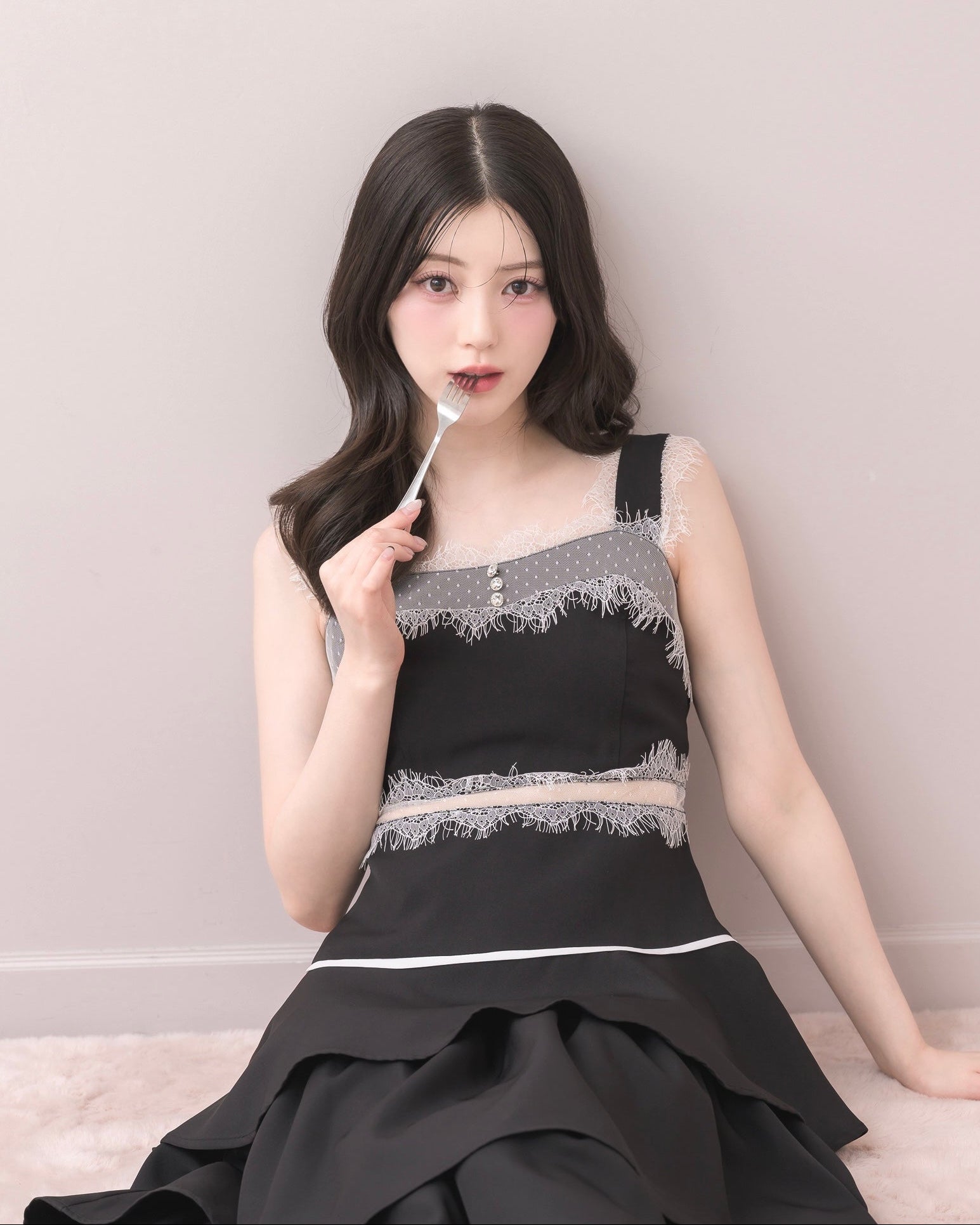 モデル身長：157cm / 着用カラー：ブラック