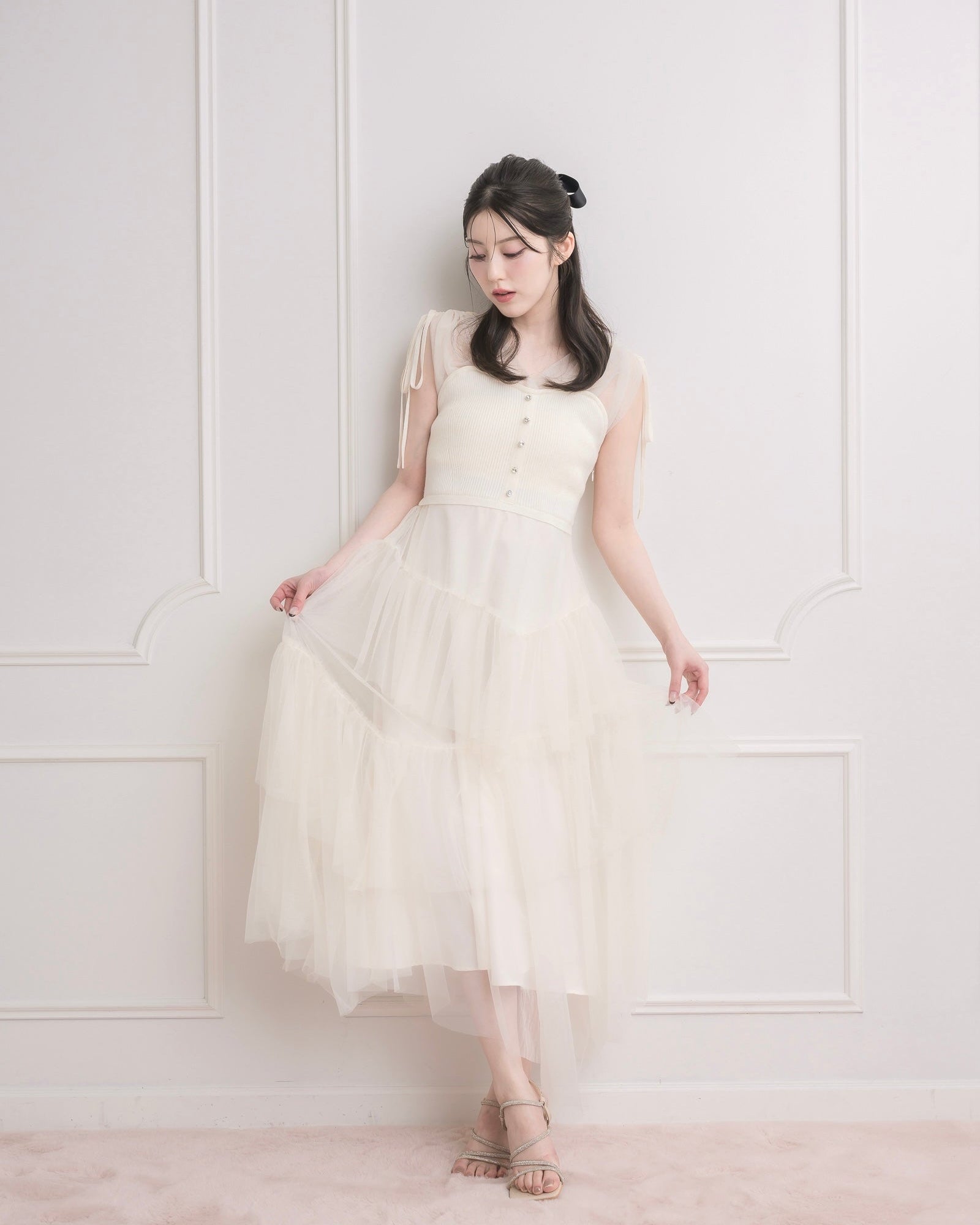 モデル身長：157cm / 着用カラー：アイボリー