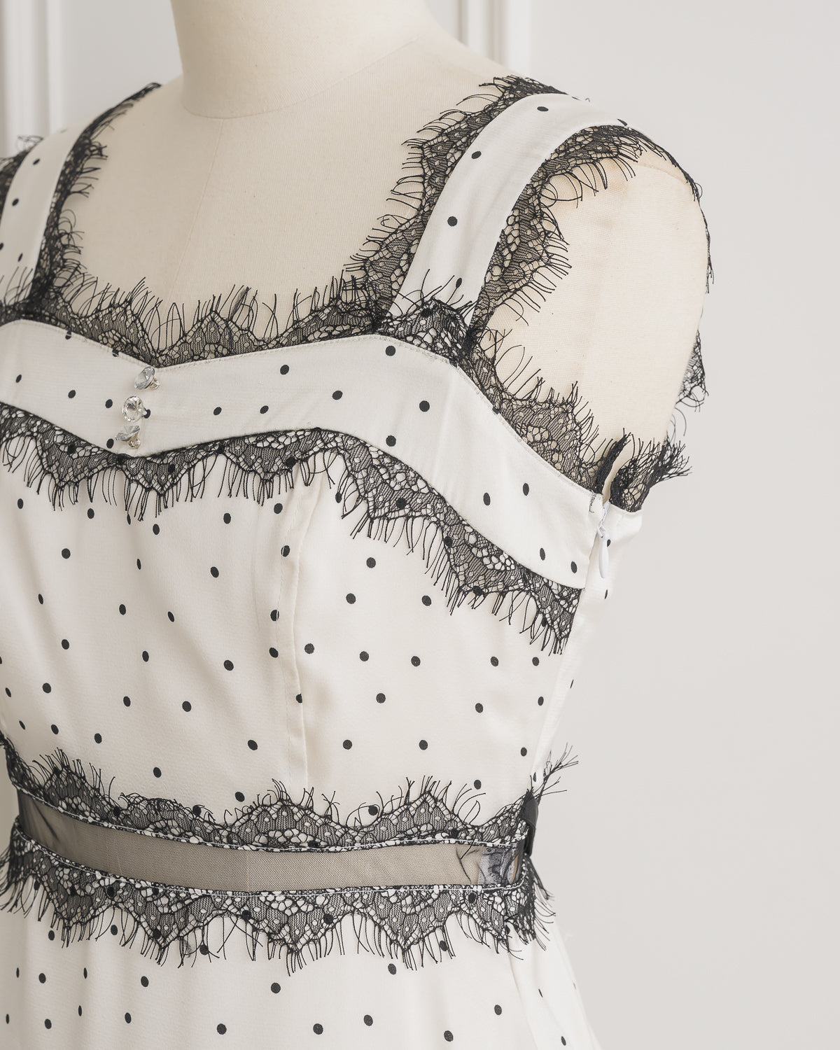 Lace Trim Tiered Dress – DOLCELICHE（ドルチェリーチェ）