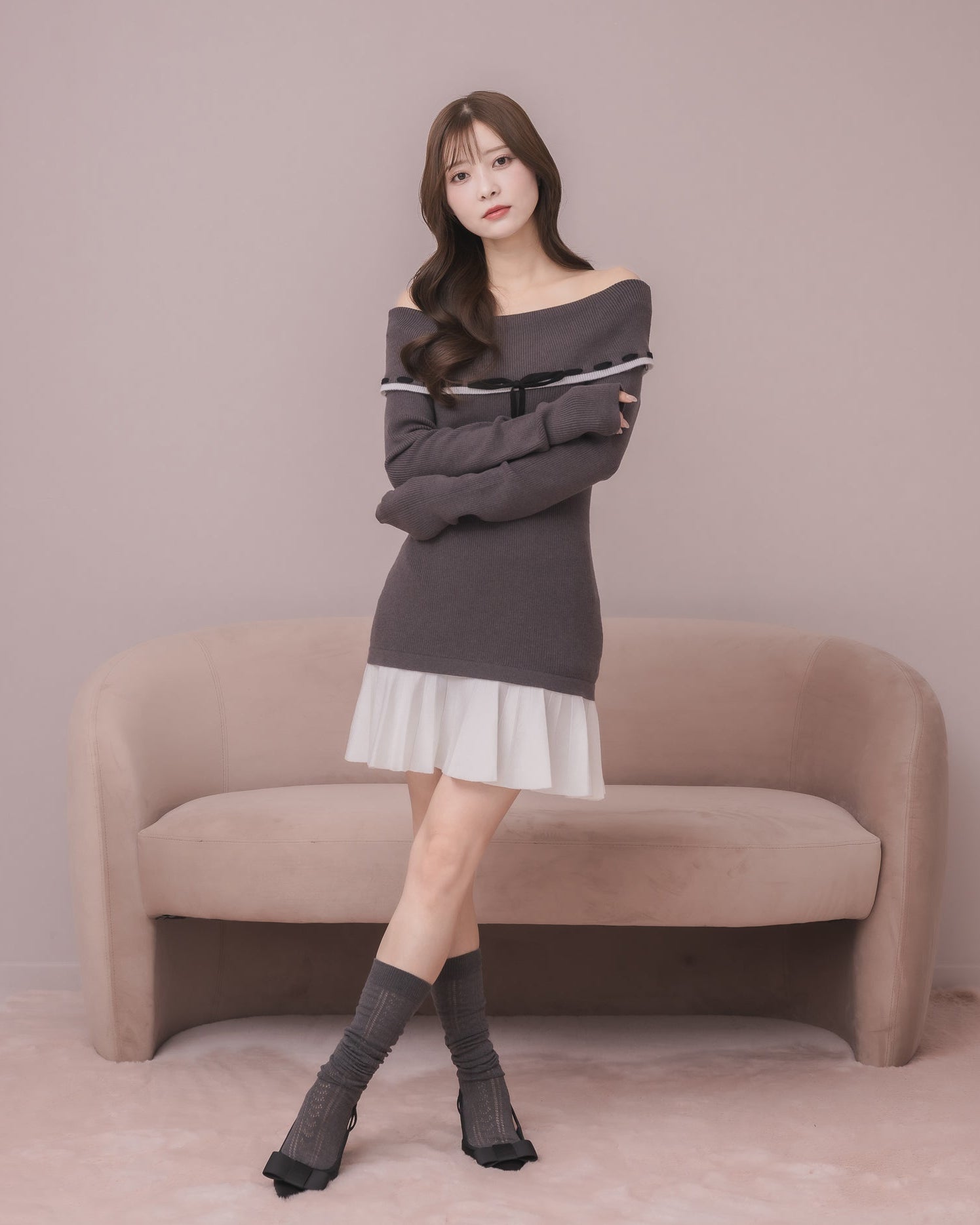 モデル身長：160cm / 着用カラー：チャコールグレー