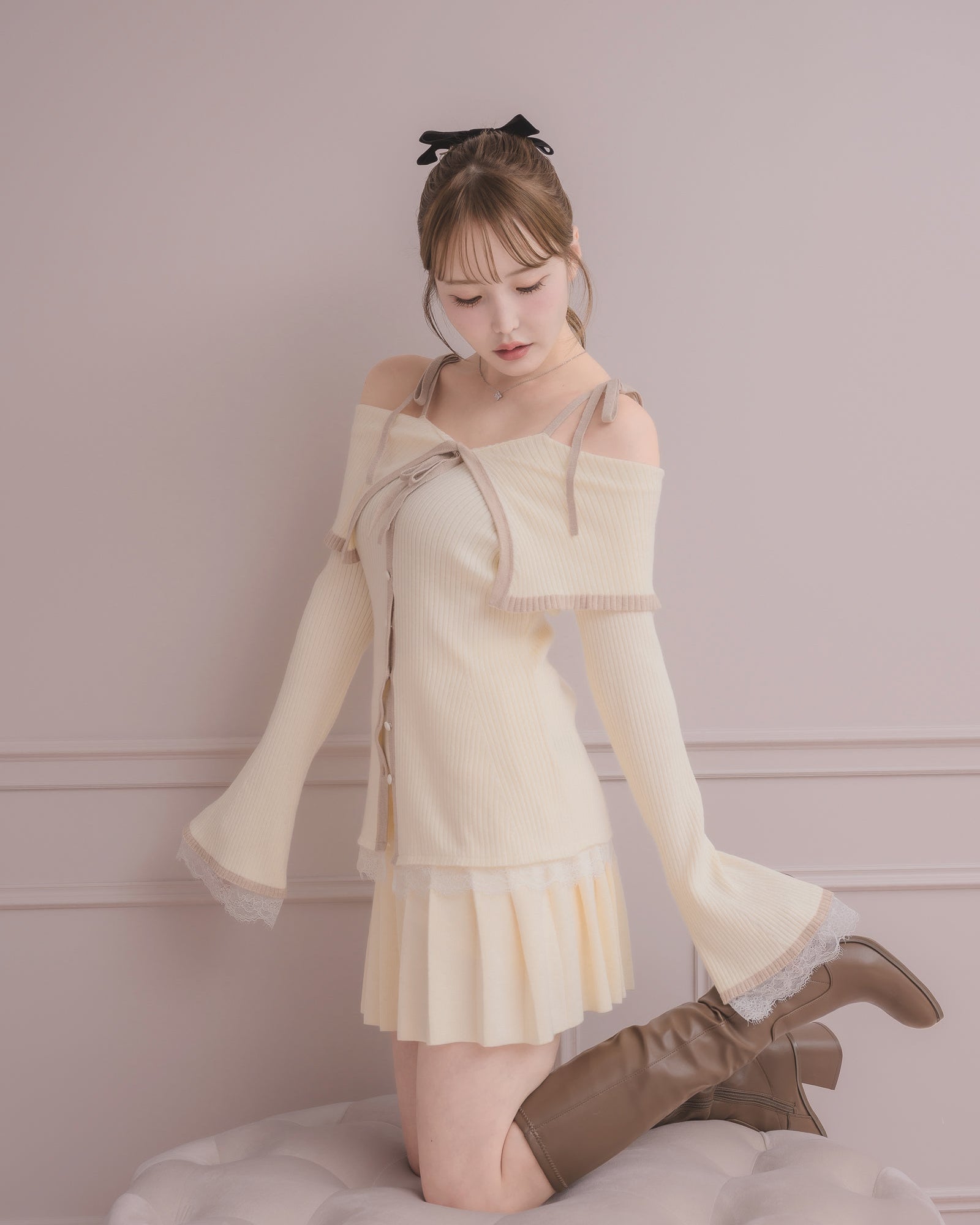 モデル身長：166cm / 着用カラー：アイボリー