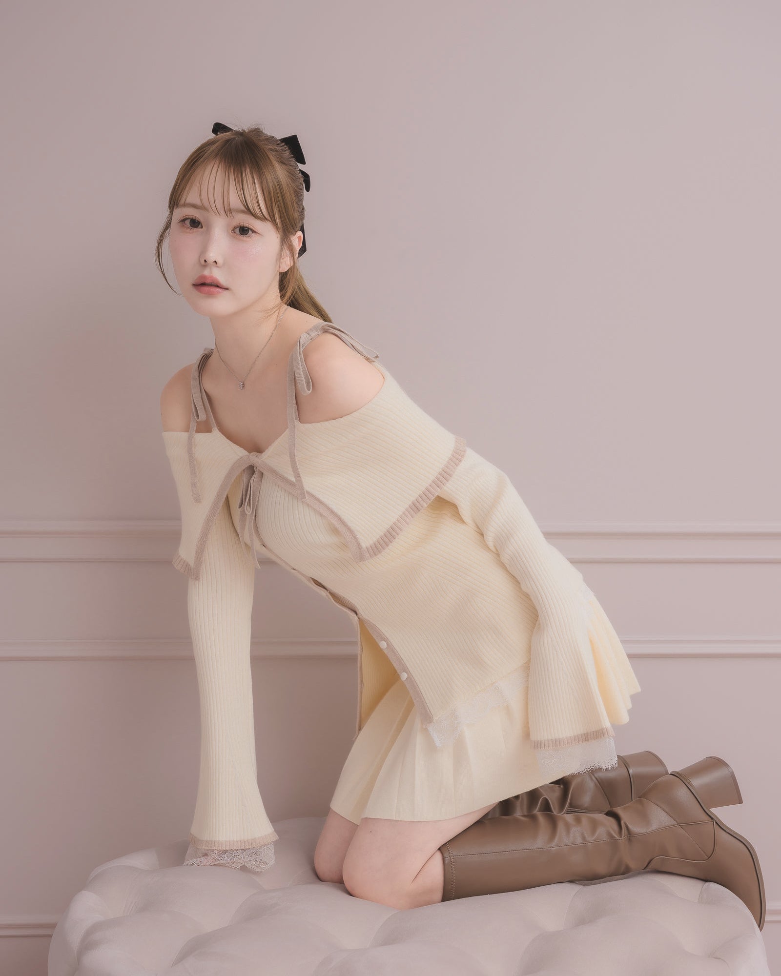 モデル身長：166cm / 着用カラー：アイボリー