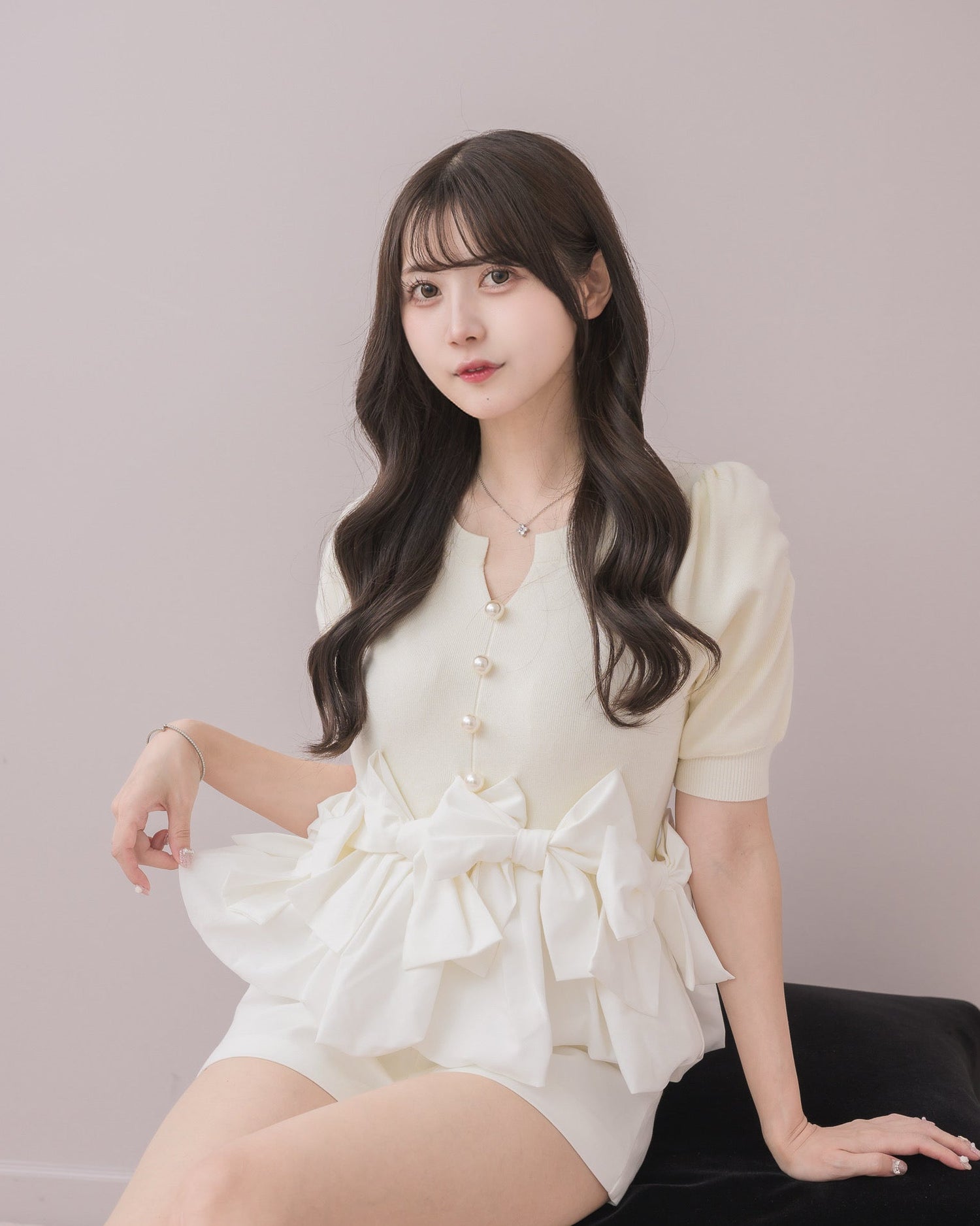 モデル身長：159cm / 着用カラー：アイボリー