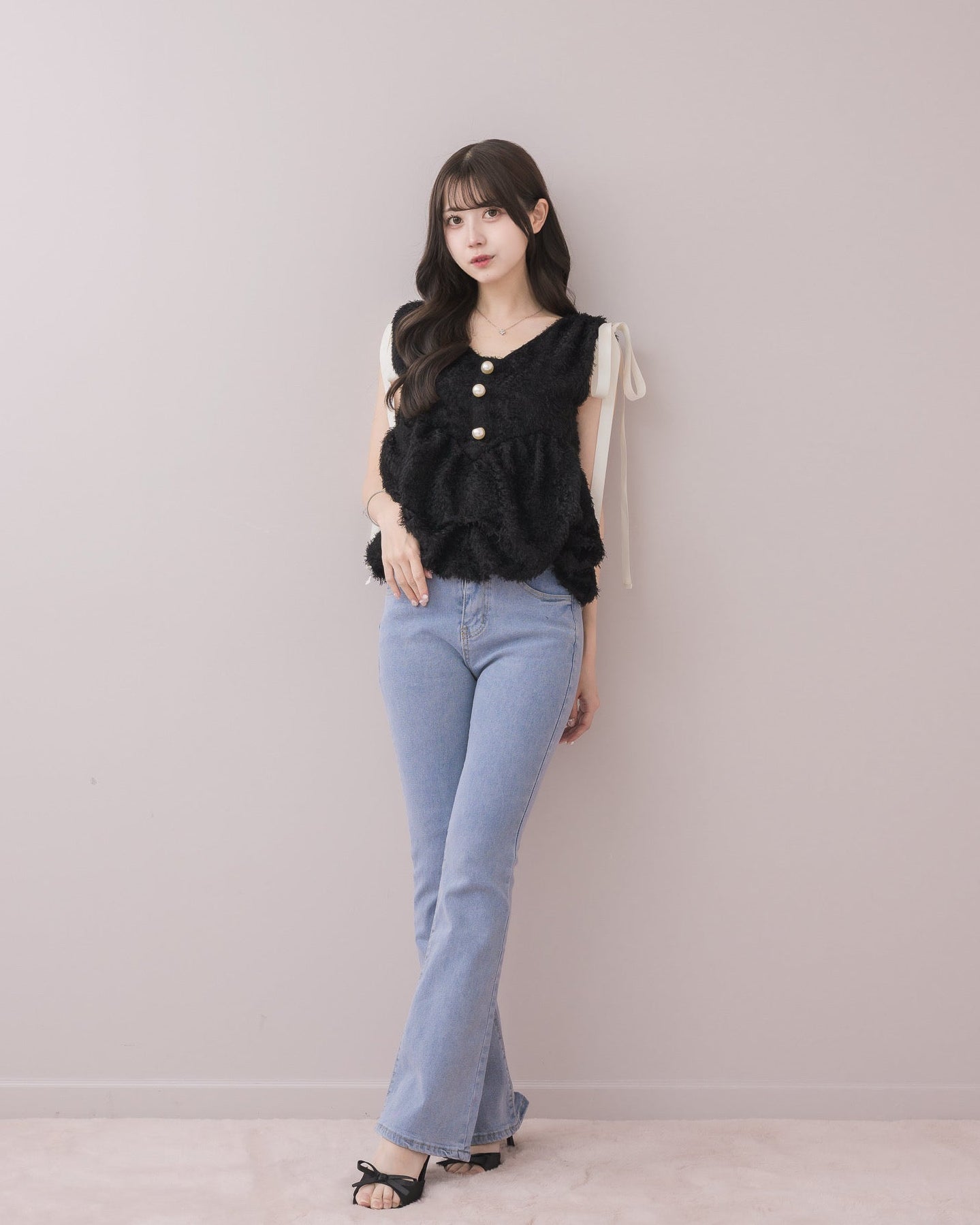 モデル身長：159cm / 着用カラー：ブラック