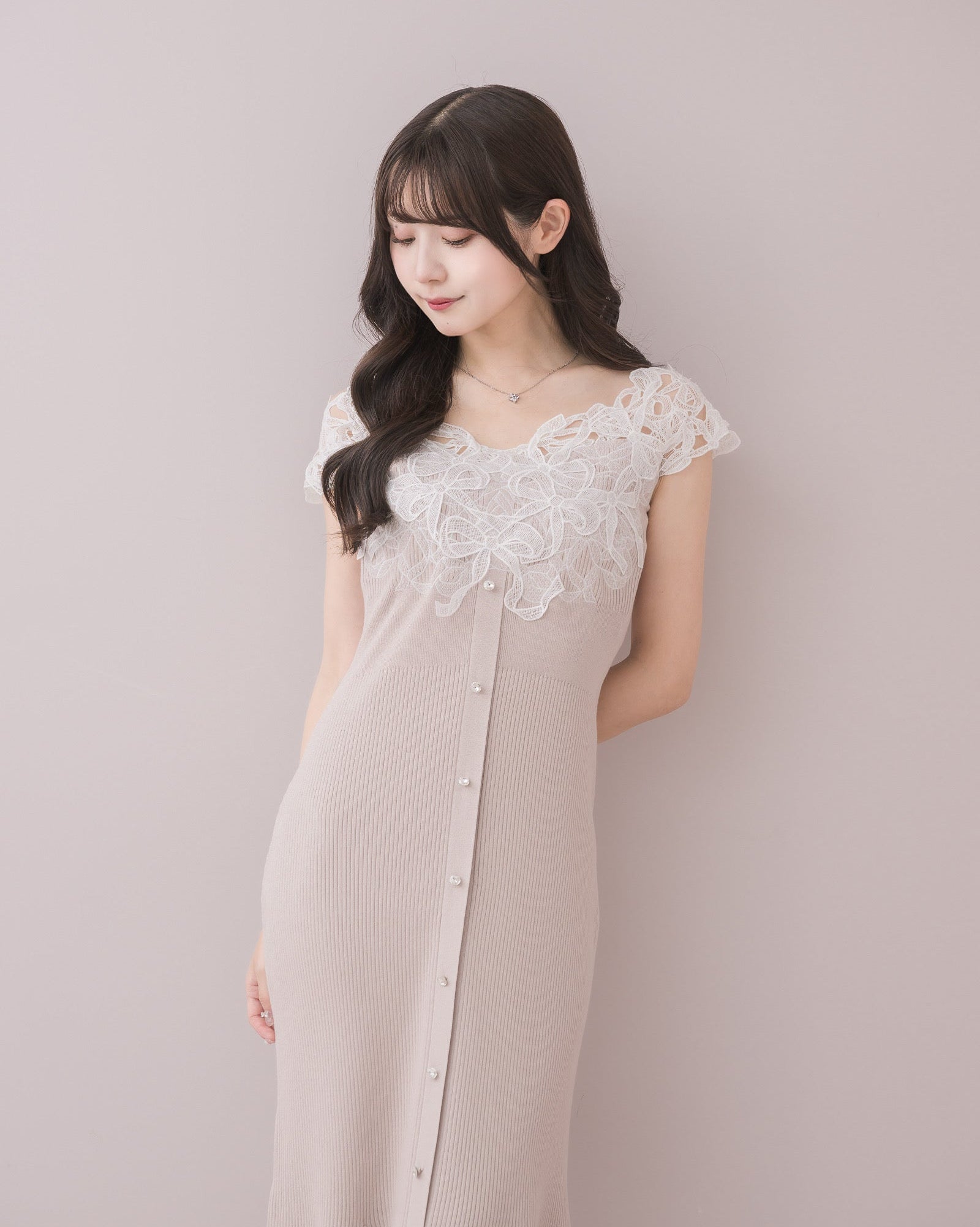 モデル身長：159cm / 着用カラー：ピンク