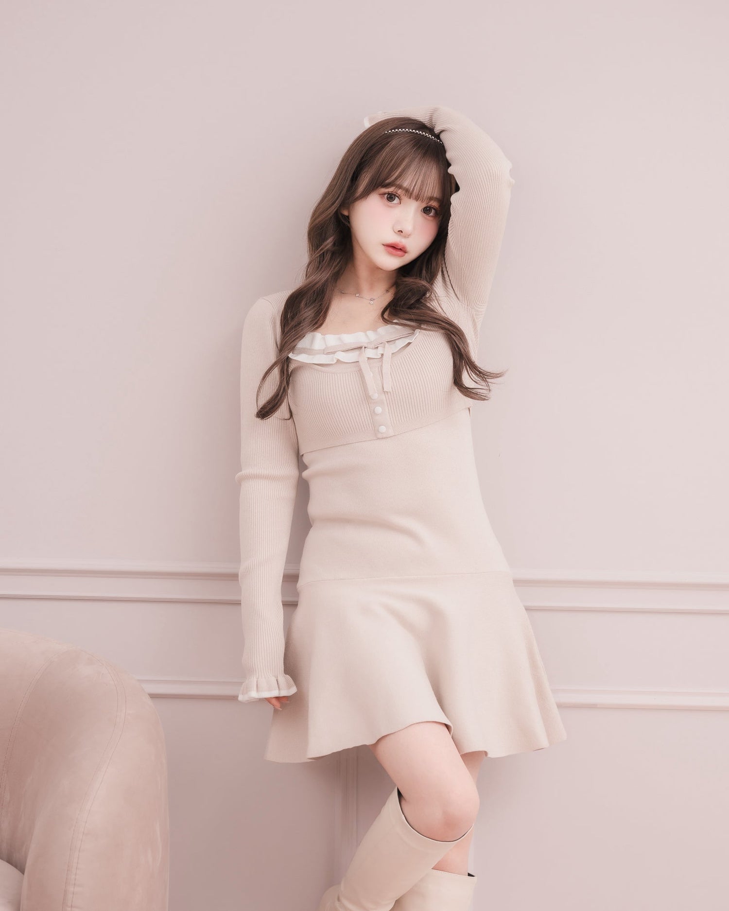 モデル身長：151cm / 着用カラー：ピンクベージュ