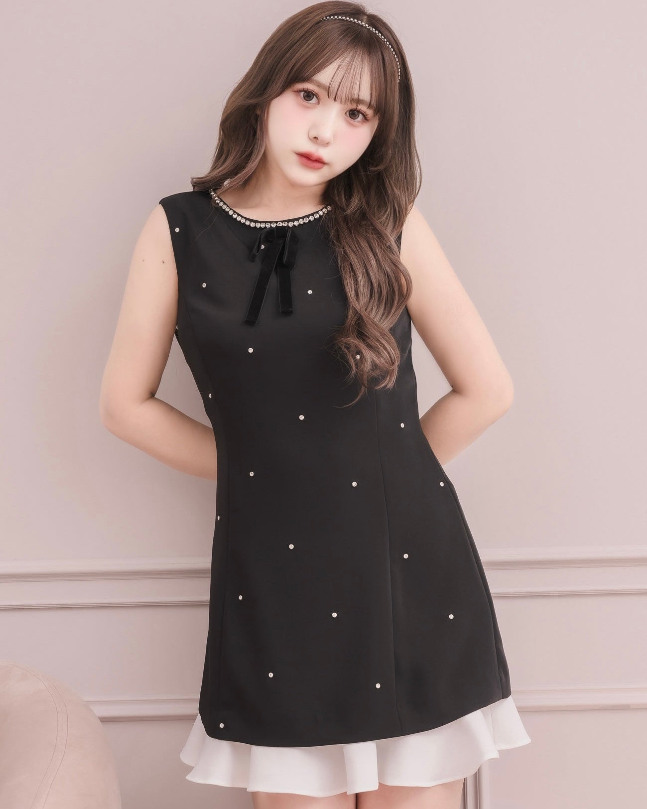 モデル身長：151cm / 着用カラー：ブラック/ 着用サイズ：Mサイズ