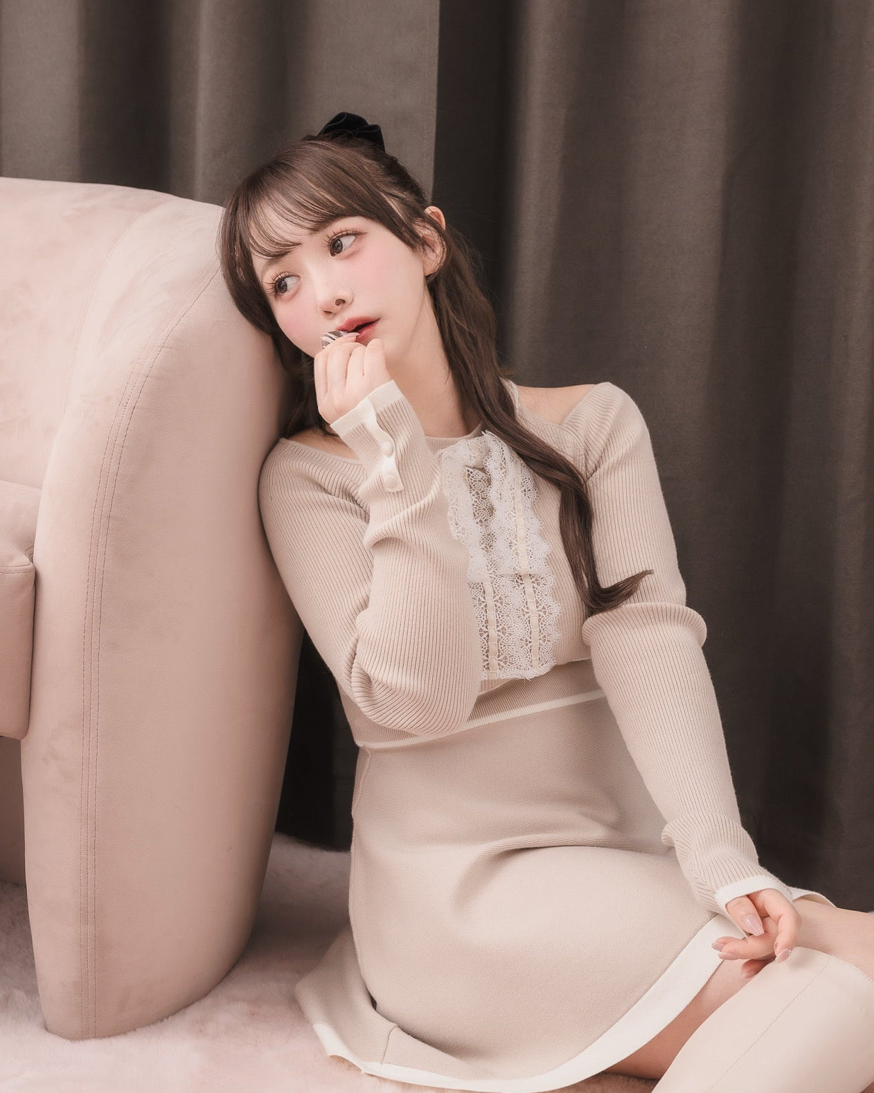 モデル身長：151cm / 着用カラー：ベージュ