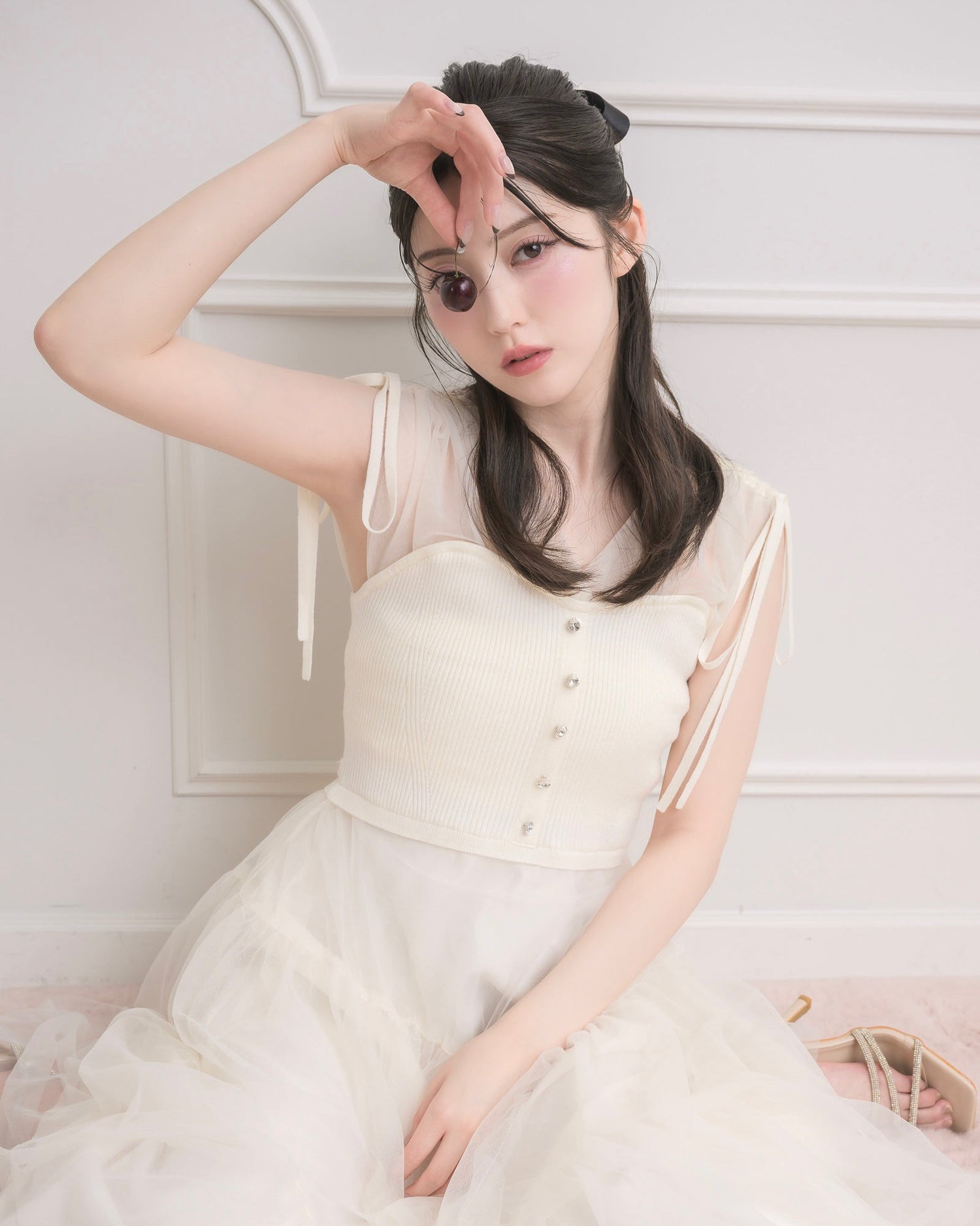 モデル身長：157cm / 着用カラー：アイボリー