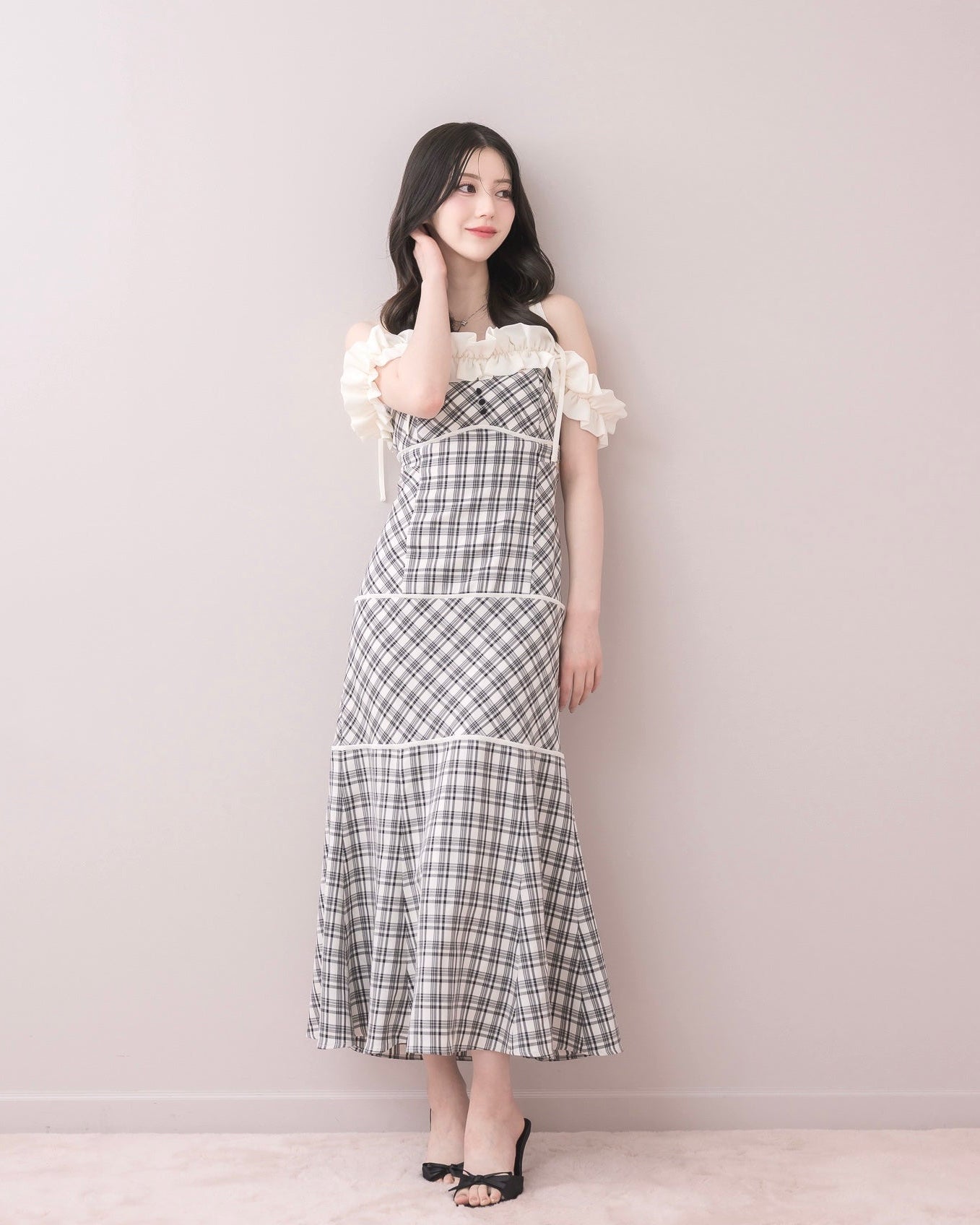 モデル身長：157cm / 着用カラー：ホワイトチェック