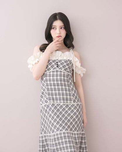 モデル身長：157cm / 着用カラー：ホワイトチェック