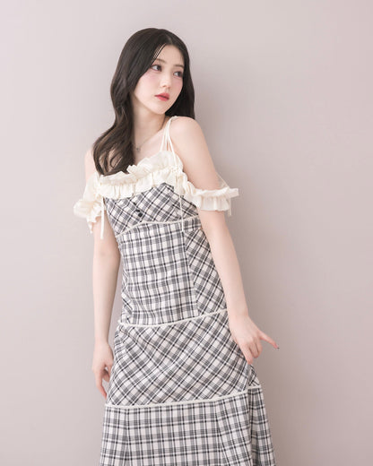 モデル身長：157cm / 着用カラー：ホワイトチェック