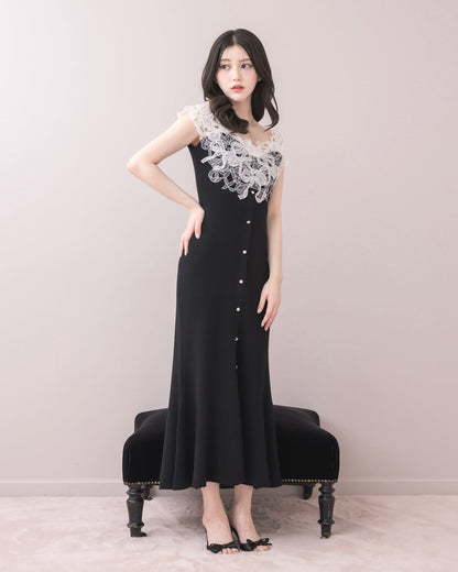 モデル身長：157cm / 着用カラー：ブラック