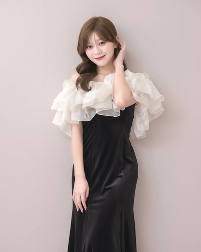 モデル身長：155cm / 着用カラー：ブラック