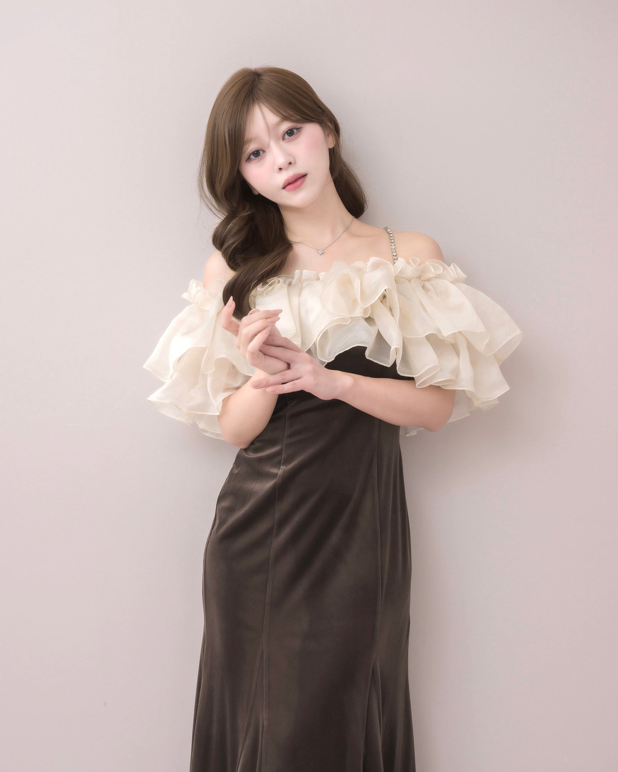 モデル身長：155cm / 着用カラー：ブラウン